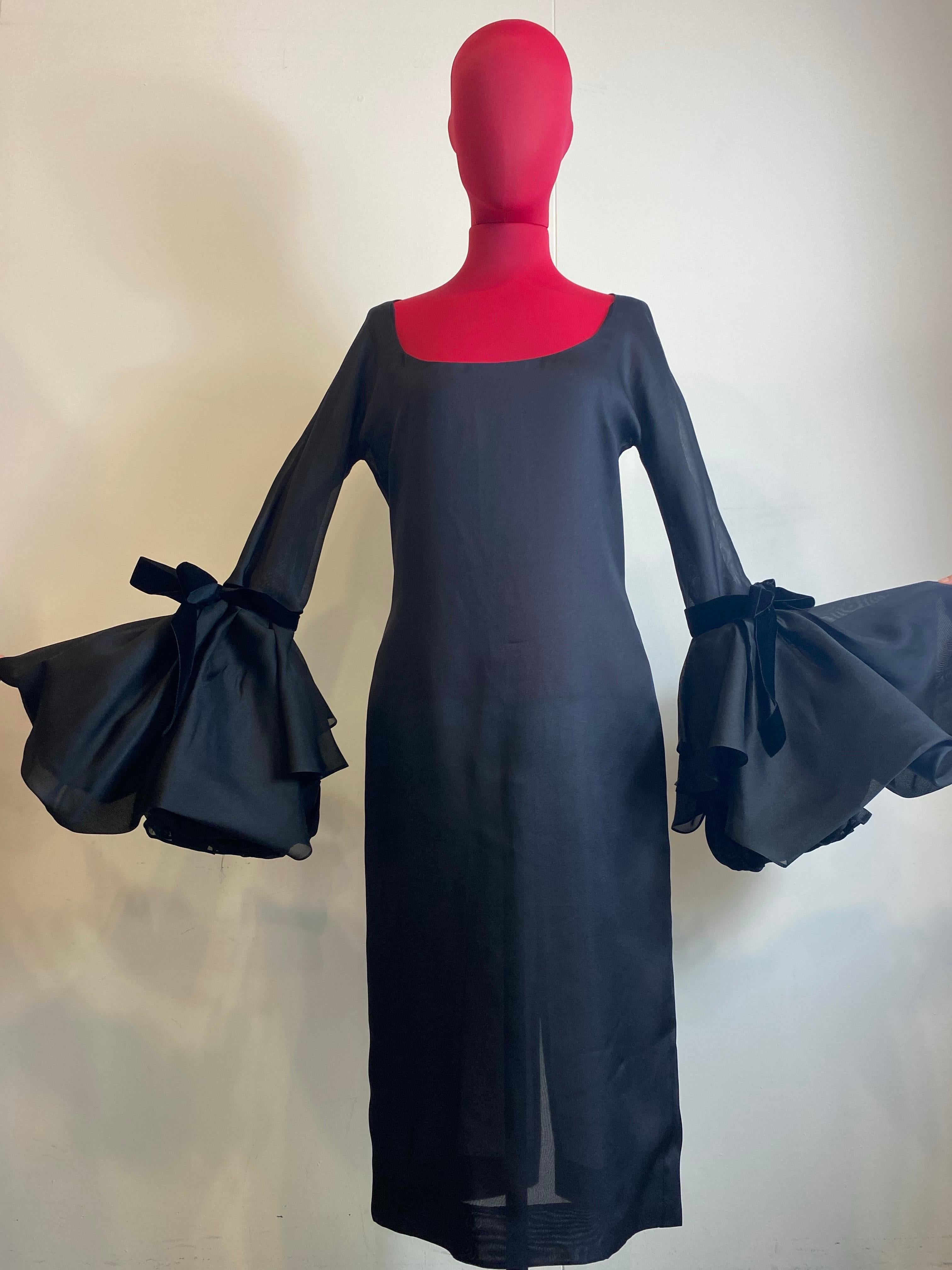 Black Yves Saint Laurent dress. im Angebot 8