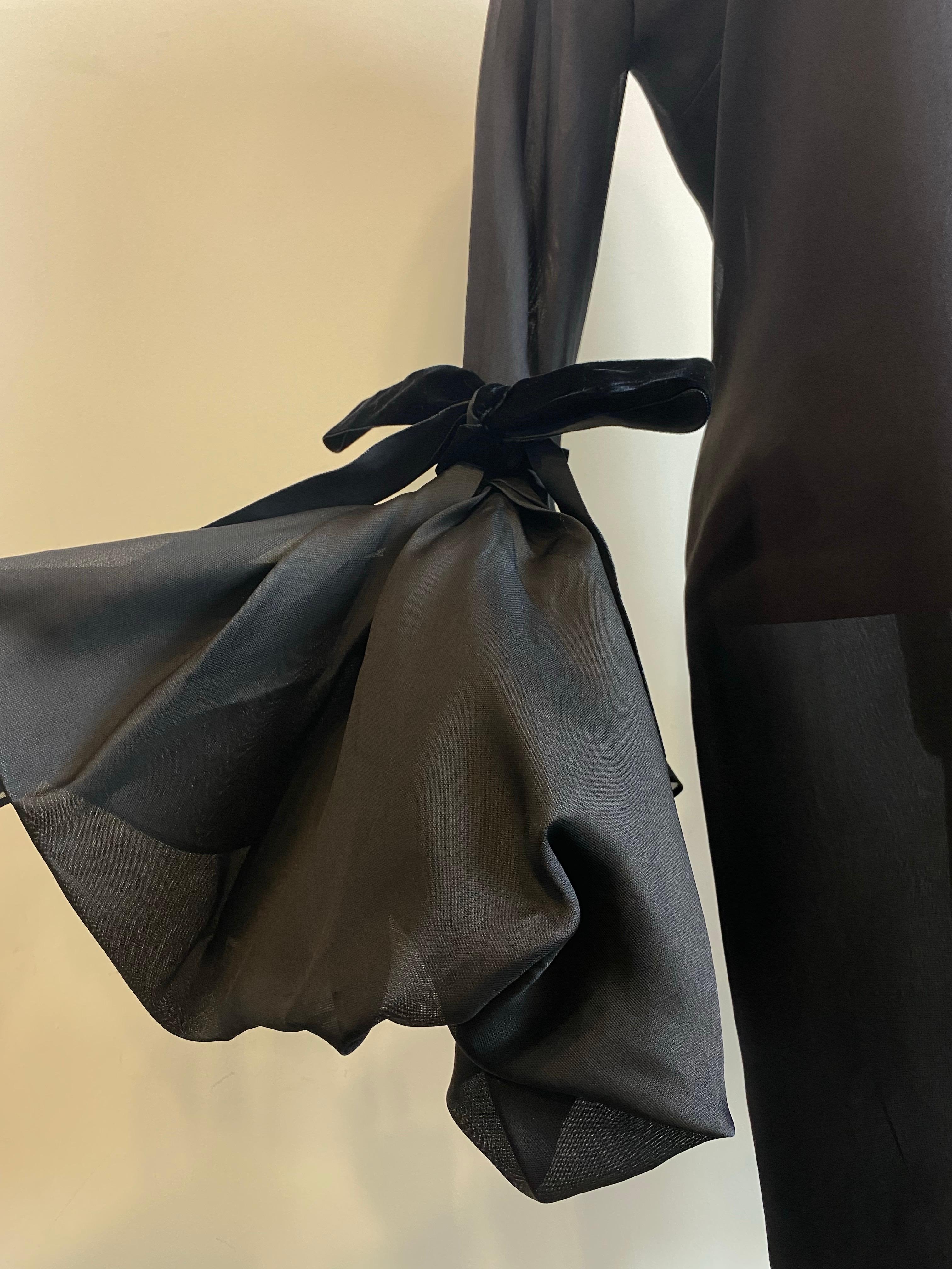 Black Yves Saint Laurent dress. im Angebot 1