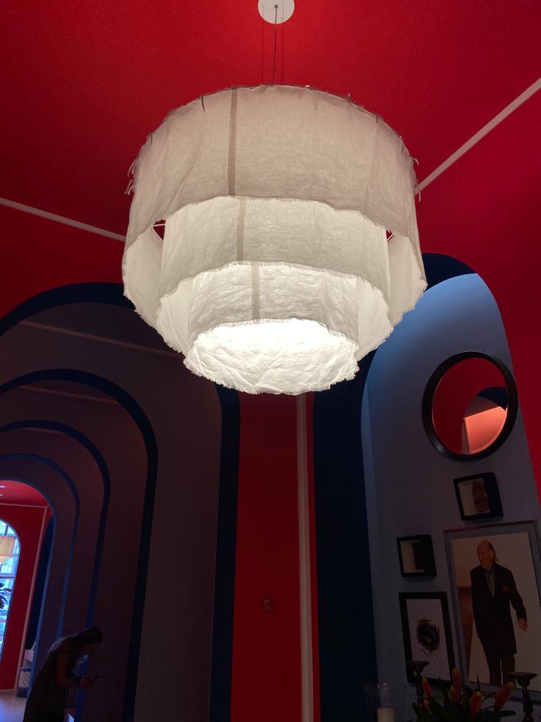 Blackberry - Brazilian contemporary minimalist prewashed linen pendant - 3 units (21. Jahrhundert und zeitgenössisch) im Angebot