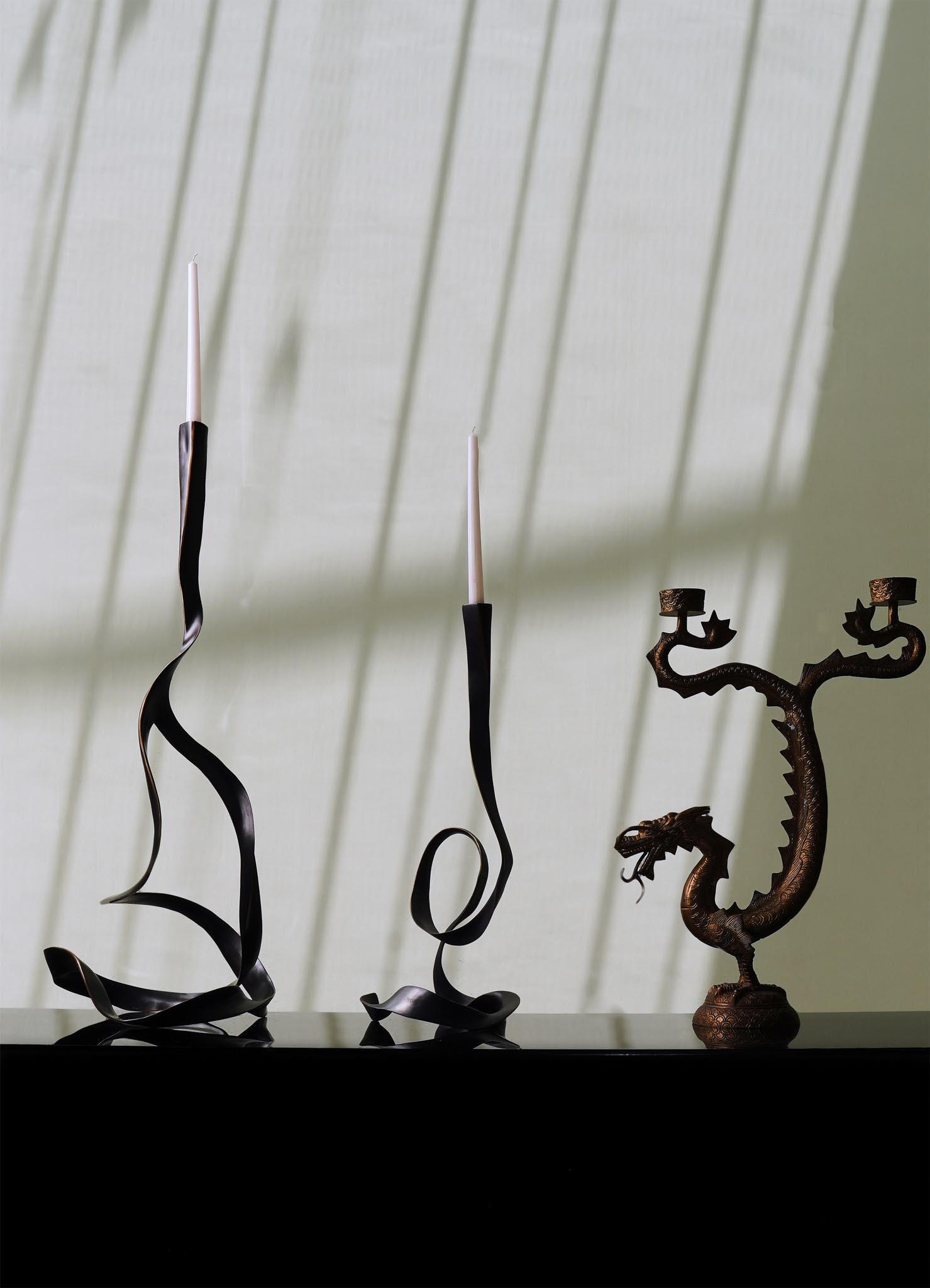Laiton Petit support de bougie Blackbuck en laiton, Viya by Vikram Goyal en vente