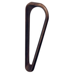 Zeitgenössischer Teardrop-Griff aus geschwärztem Messing von Henry Wilson