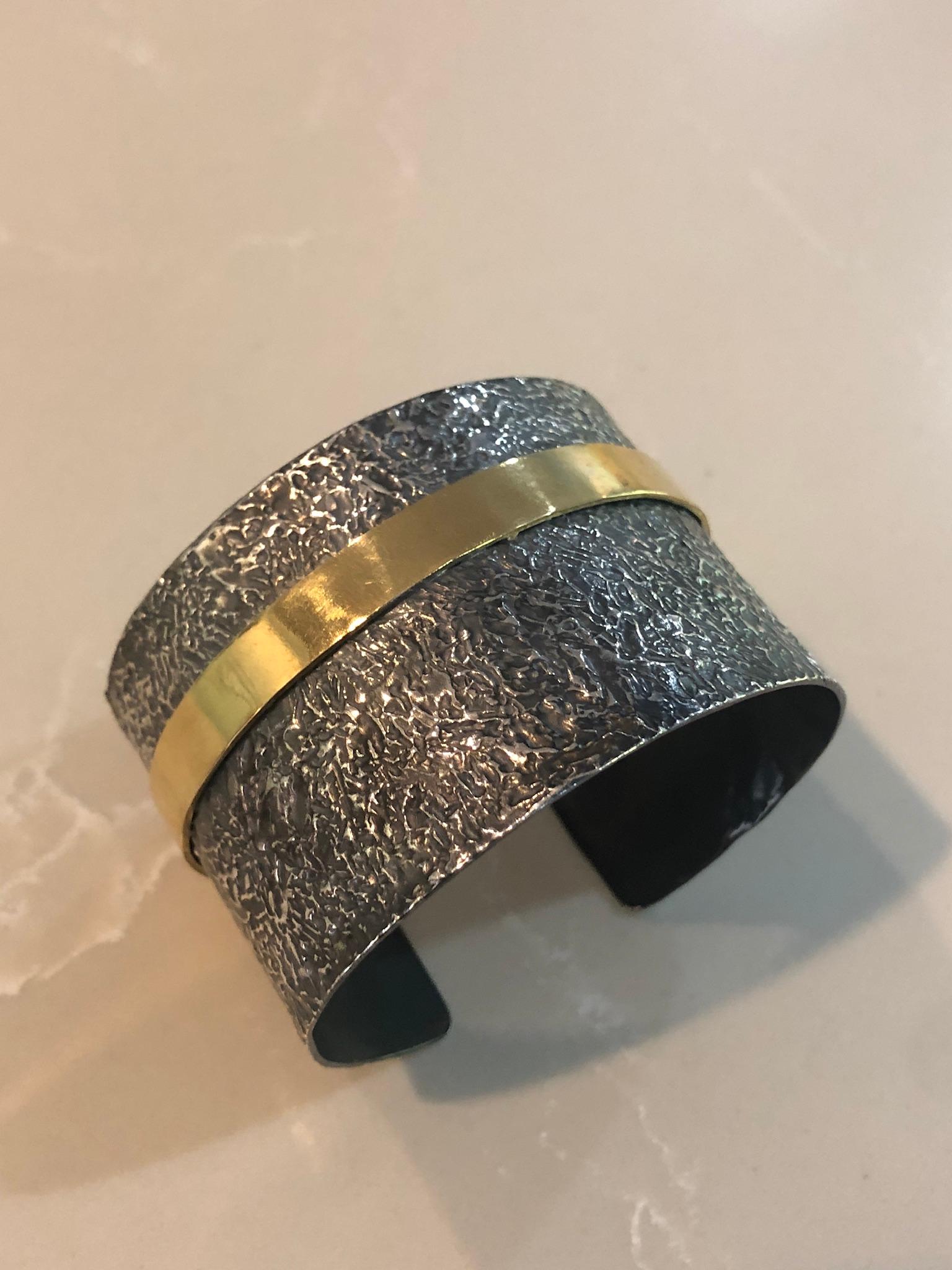 Blackened Silver Cuff with 22k Gold Band with Mixed Metals For Sale 2
