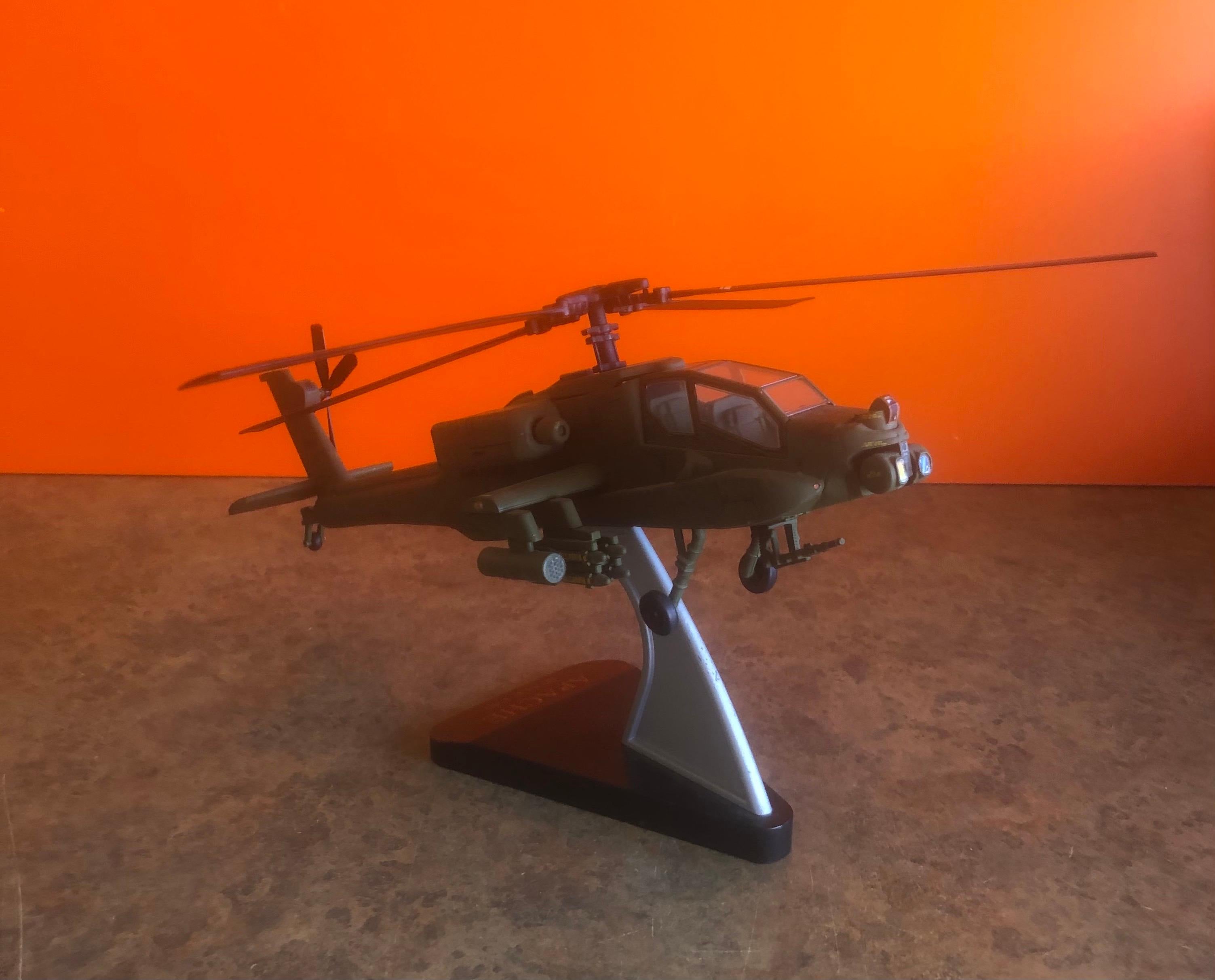 Chinese Blackhawk Helicopter Contractor Desk Model