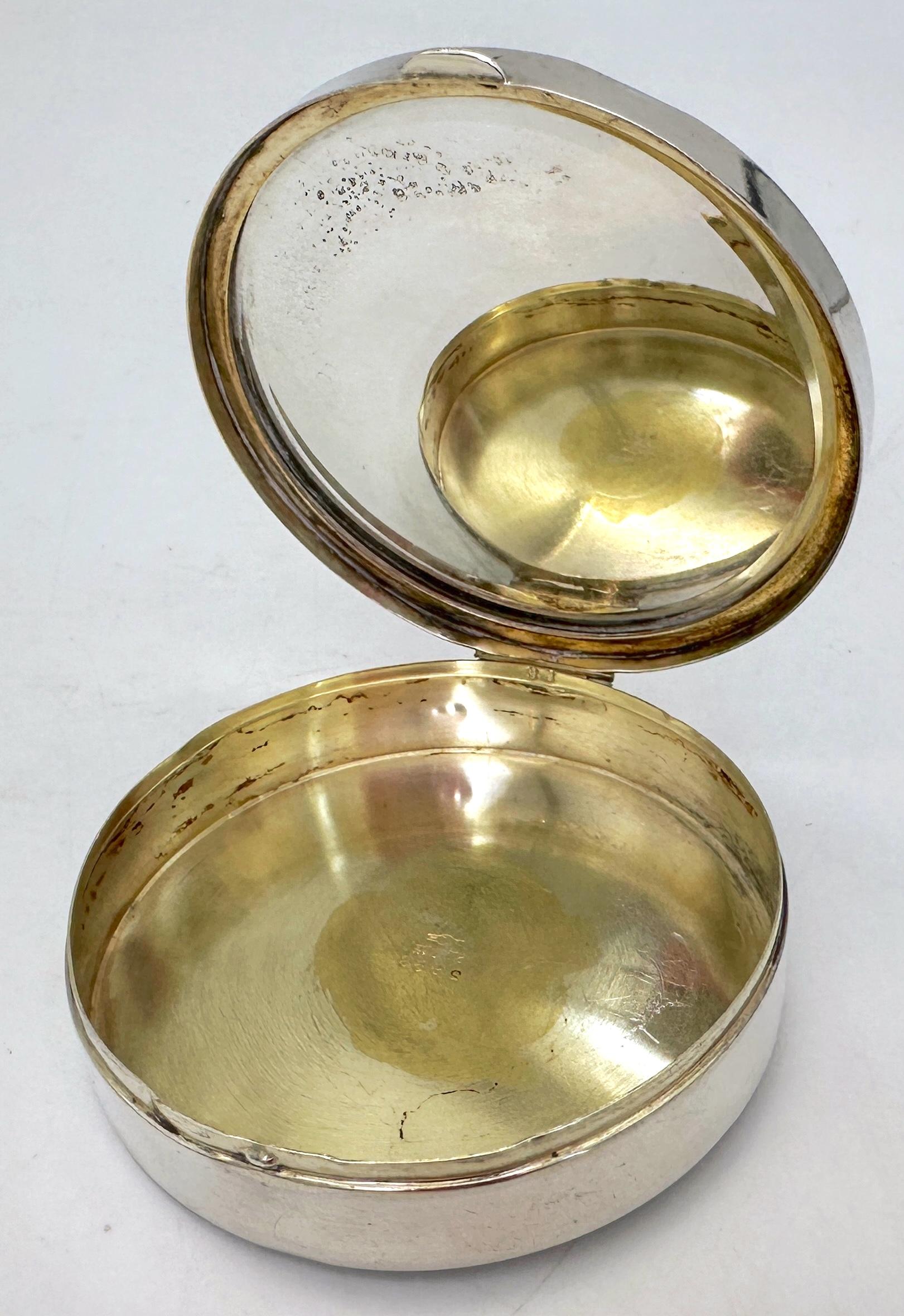 Argent sterling Boîte en argent et émail guilloché de Blackington avec couvercle en miroir, C.I.C. 1925 en vente