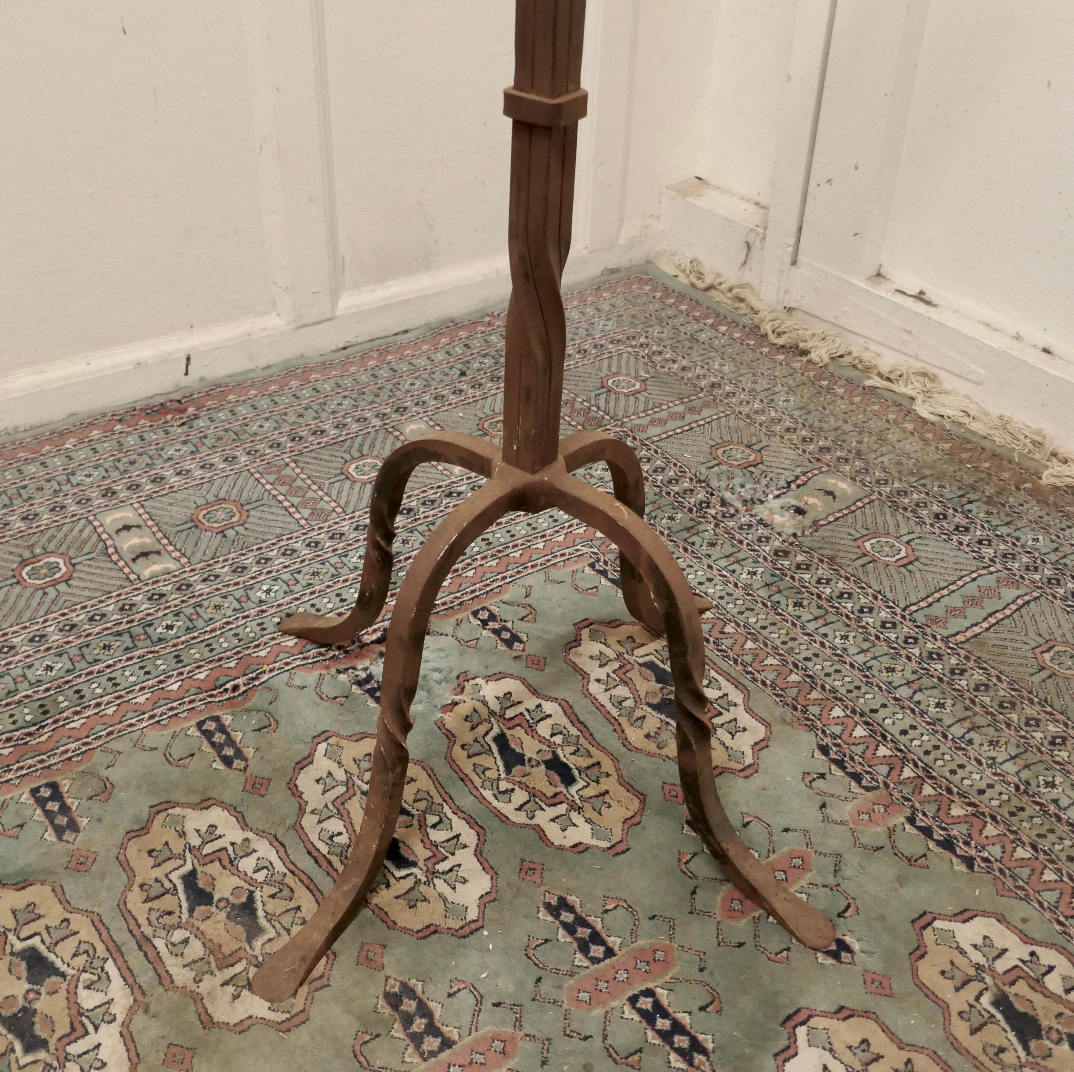 Blacksmith Made Gothic Wrought Iron Floor Lamp In Good Condition For Sale In Chillerton, Isle of Wight