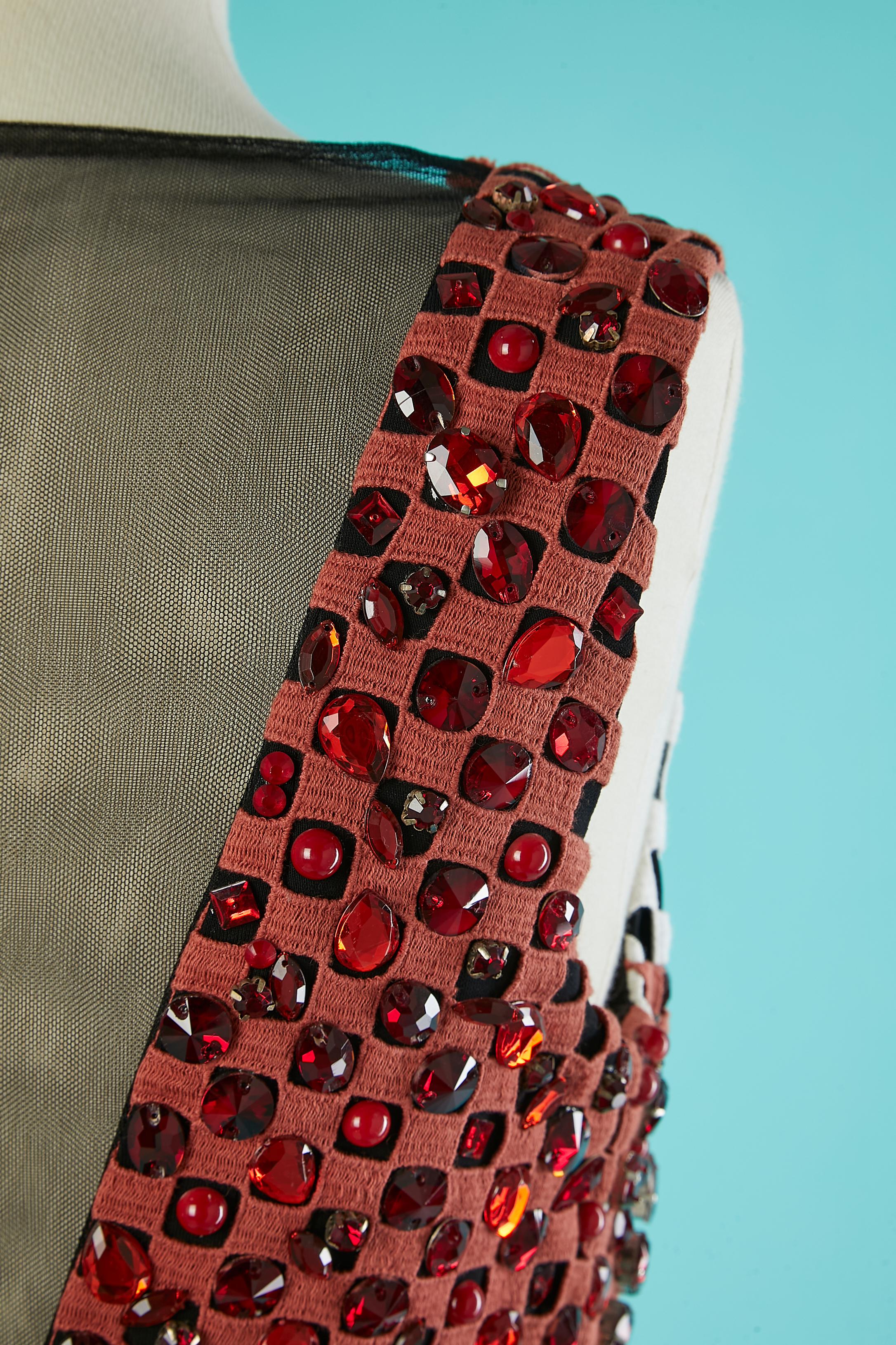 Schwarz-weiß kariertes Abendkleid aus Spitze und Perlenbesatz mit Muster G Mattiolo mit rotem Teppich in Schwarz  im Angebot 6