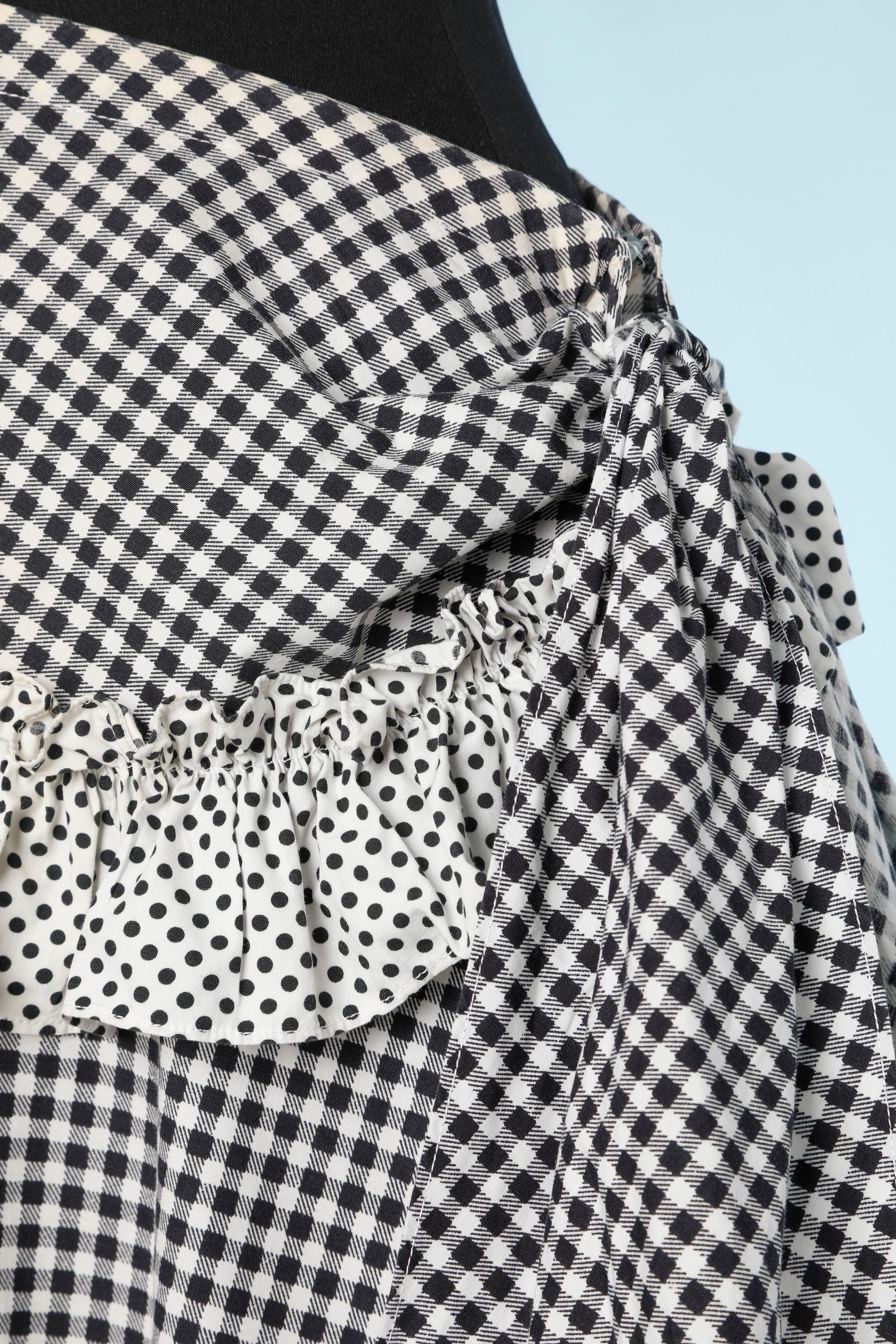 Grigio Gonna in cotone bianco e nero stampata a pois e vichy Saint Laurent Rive Gauche in vendita