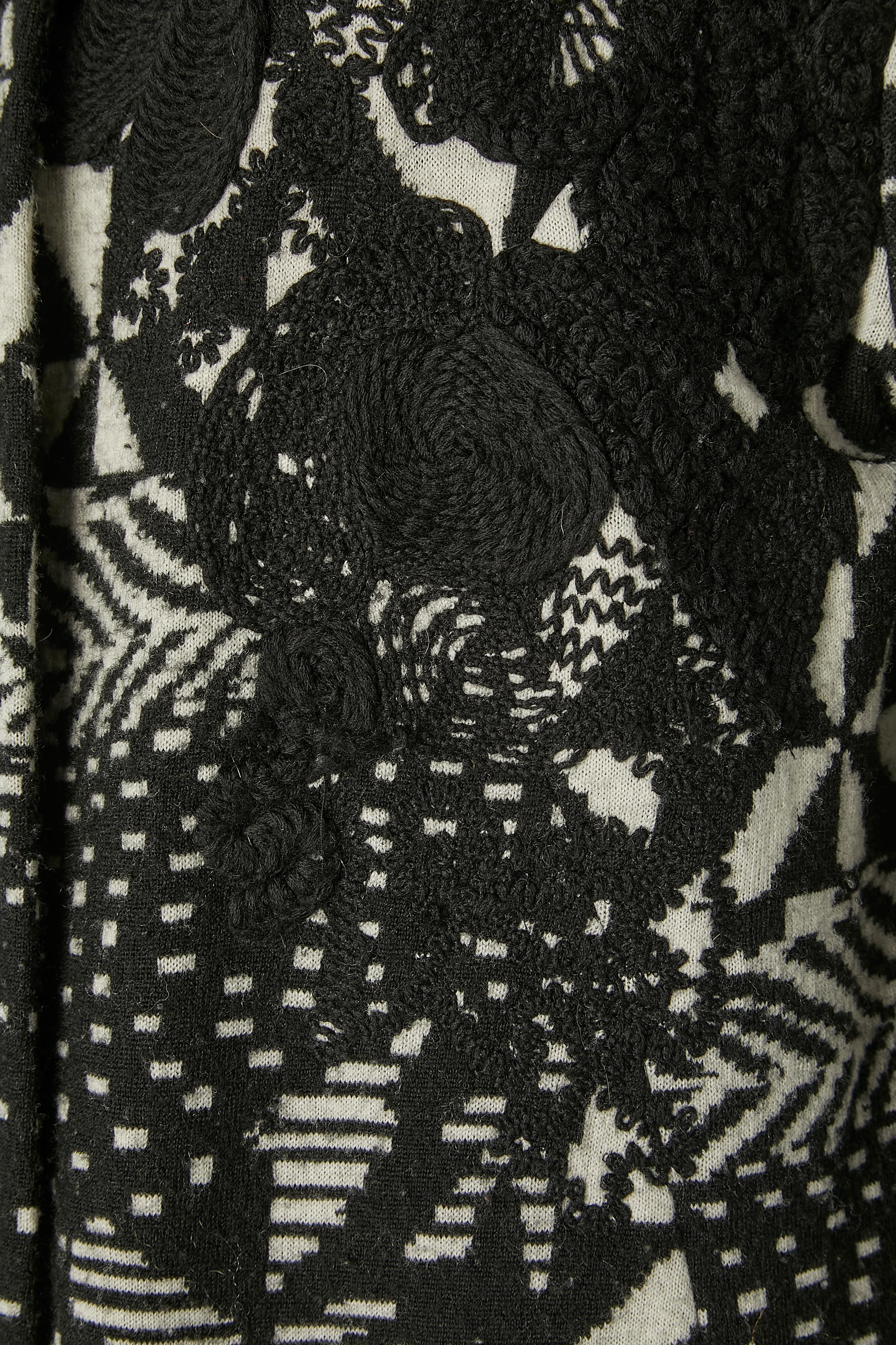 Black&white jacquard knit with wool thread embroideries Christian Lacroix  For Sale 1