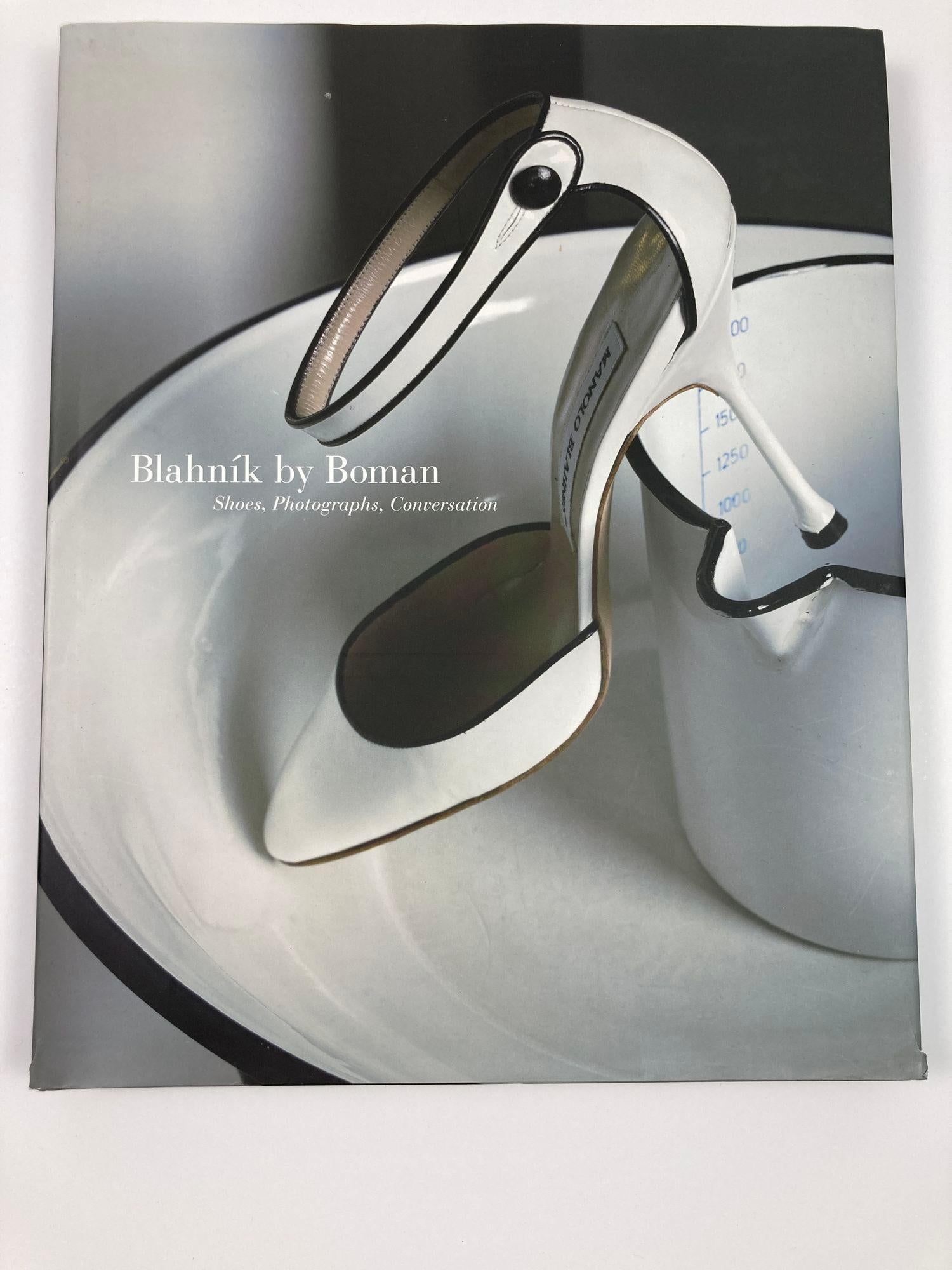 Blahnik by Boman: Shoes, Photographs, ConversationLarge Coffee Table Book.
Manolo Blahnik Chronicle Books, Oct 13, 2005 - Design - 224 pages
Hardcover book, titled Blahnik by Boman: Shoes, Photographs, Conversation, published by Chronicle Books in
