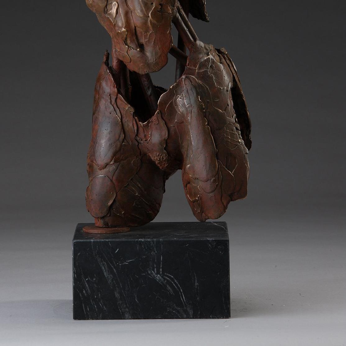 Angel Perpetiel (Engel des Erfolgs) (Gold), Figurative Sculpture, von Blake Ward