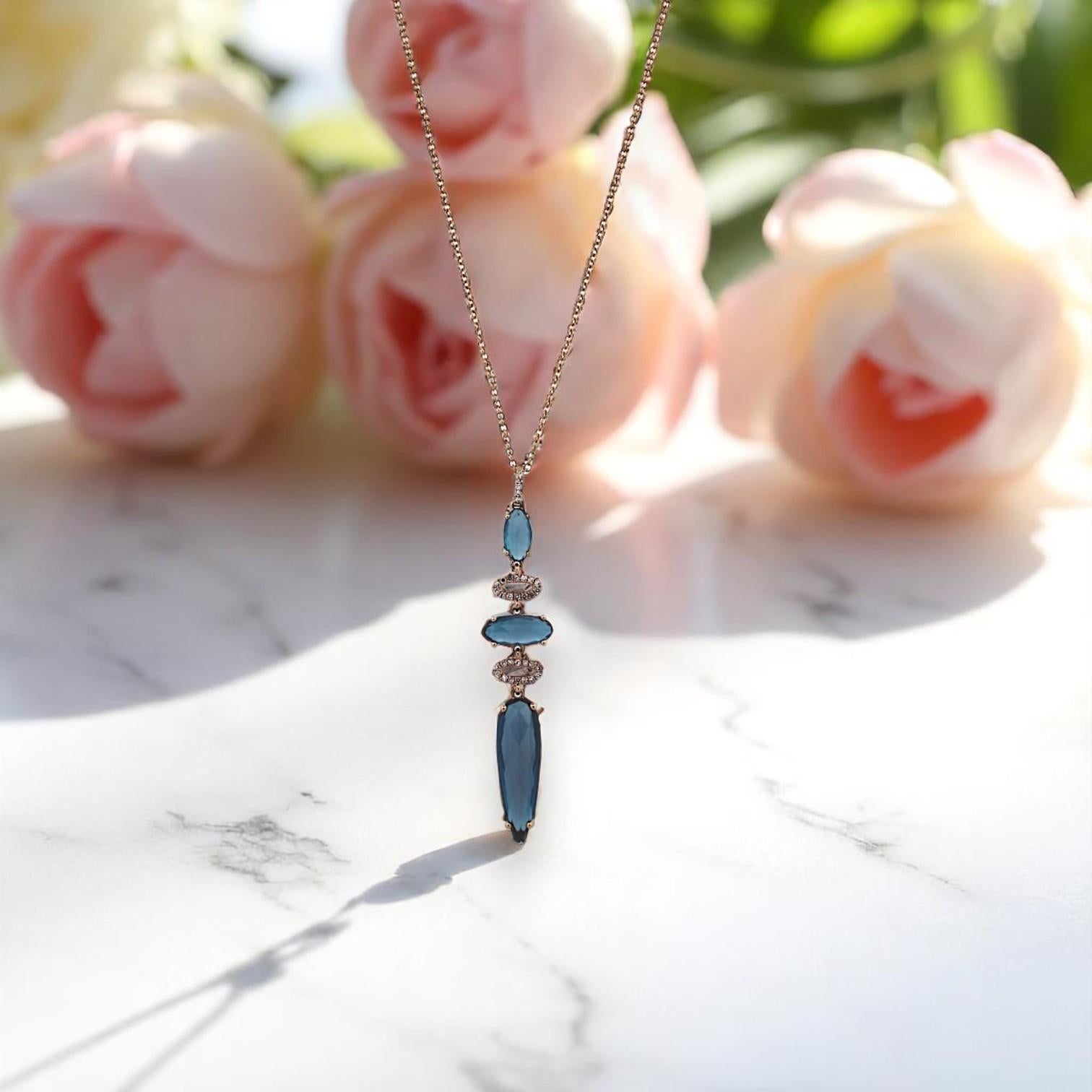 Blakely Halskette - 14k Gelbgold Anhänger mit 5,04 ct London Blue Topas & Diam Damen im Angebot