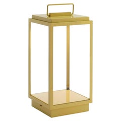 BLAKES TABLE LAMP - 2700K lacquered Kenia Red ribbed glass