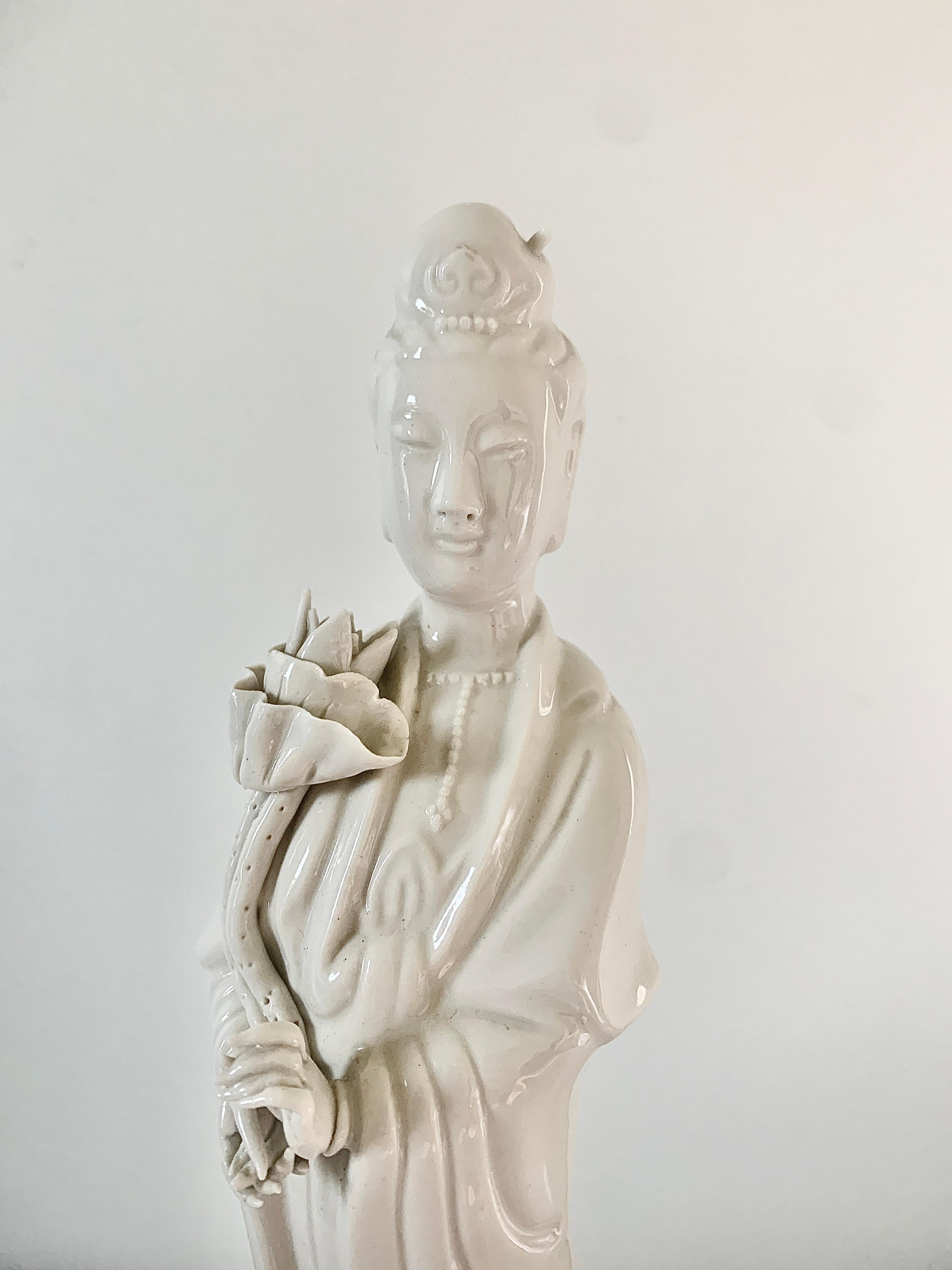 Blanc De Chine Chinoiserie Porcelain Figure of Quanyin In Good Condition In Elkhart, IN
