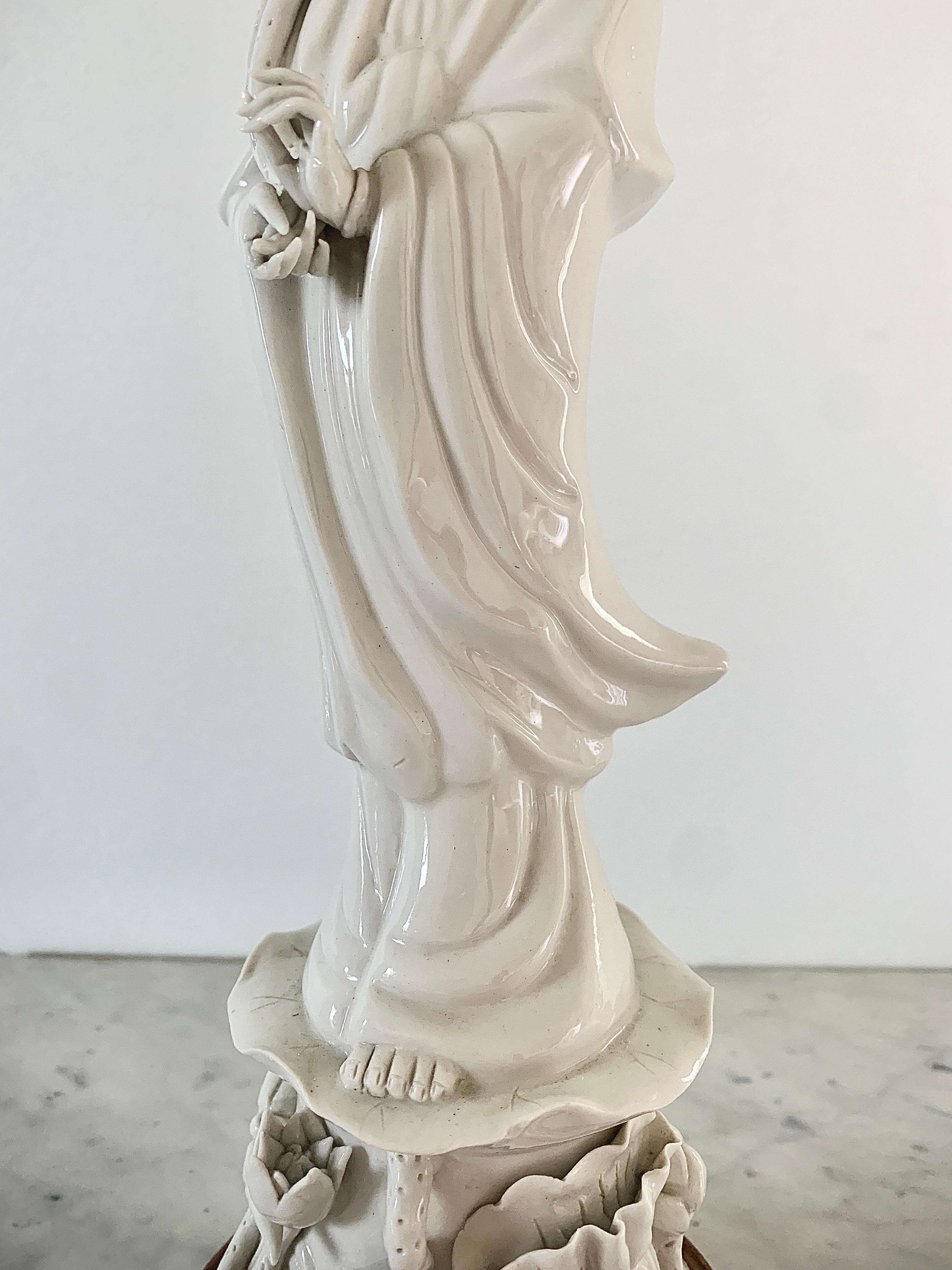 20th Century Blanc De Chine Chinoiserie Porcelain Figure of Quanyin