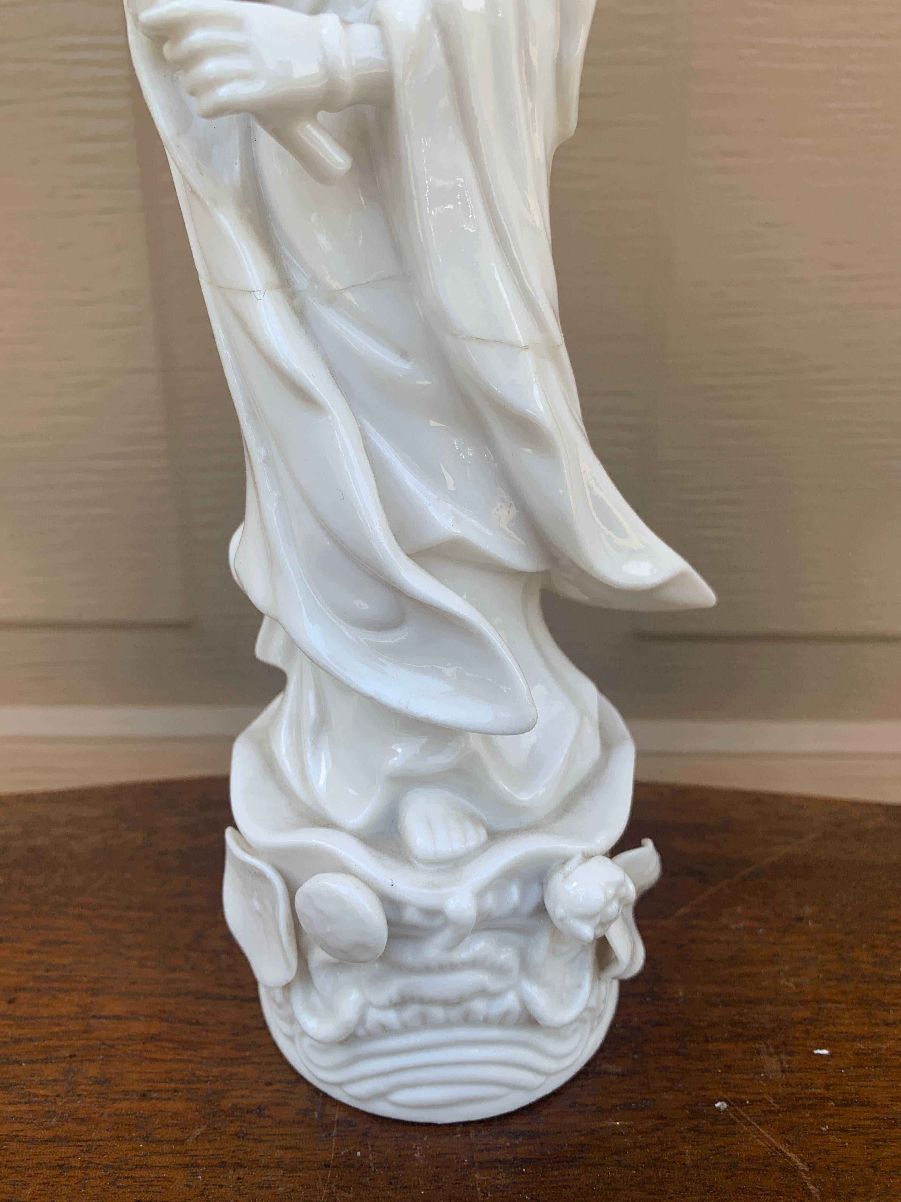 Blanc De Chine Figura de porcelana chinesca de Quanyin Porcelana en venta