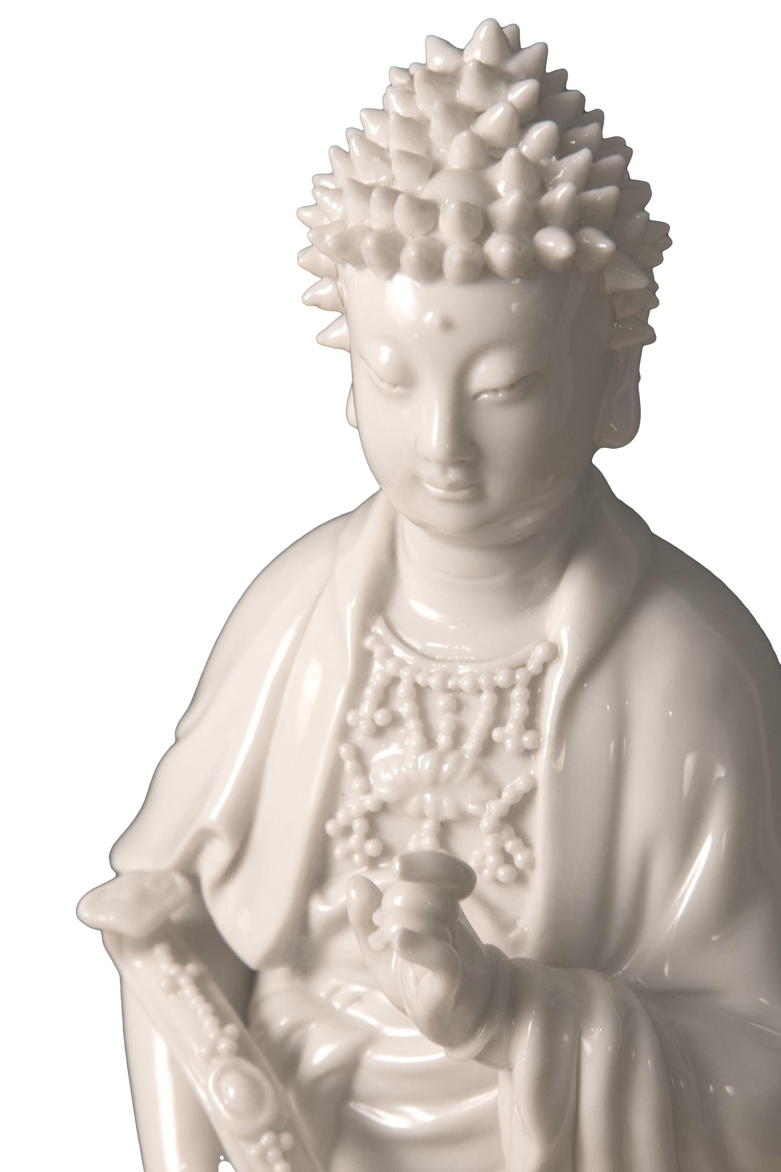 Blanc de Chine 'Dehua' Porcelain Figure of Quanyin 1