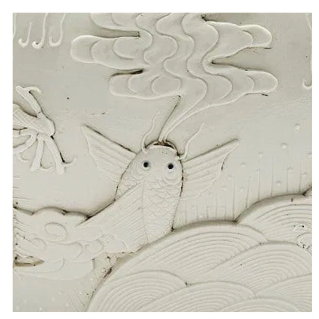 Blanc De Chine Bol en porcelaine avec motif de dragon Bon état - En vente à Locust Valley, NY