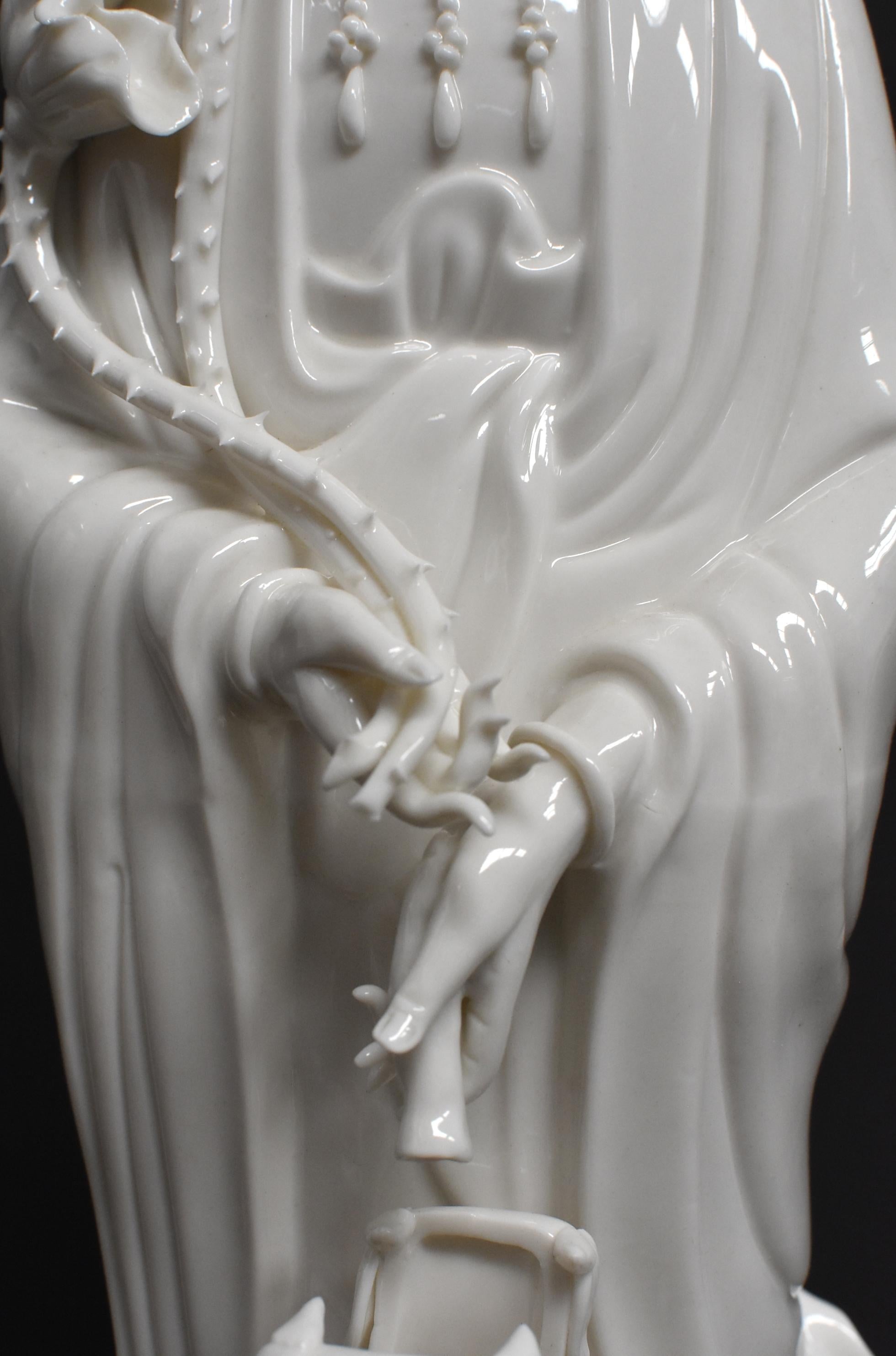 Chinese Blanc De Chine Porcelain Guan Yin Water Fountain