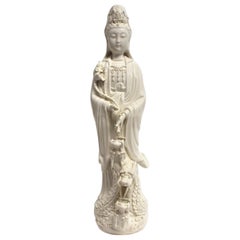 Fontaine à eau Guan Yin en porcelaine Blanc De Chine