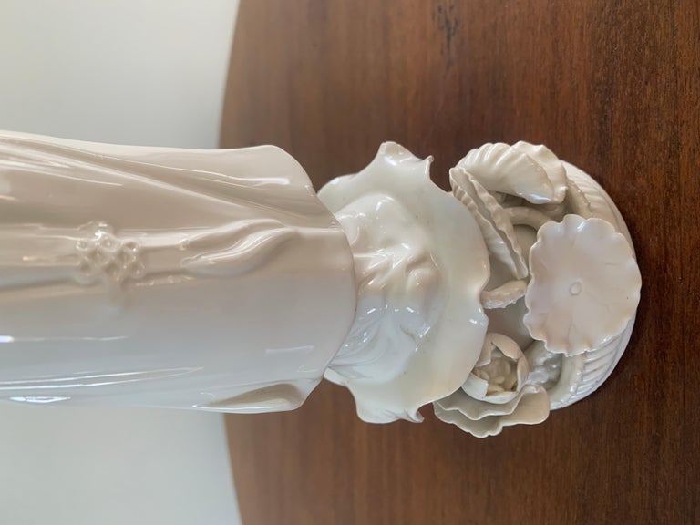 Blanc De Chine Porcelain Scholar Figure In Good Condition For Sale In Elkhart, IN