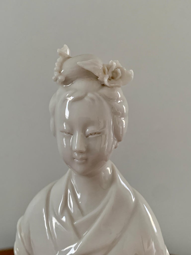 Chinoiserie Blanc De Chine Porcelain Woman with Flowers For Sale