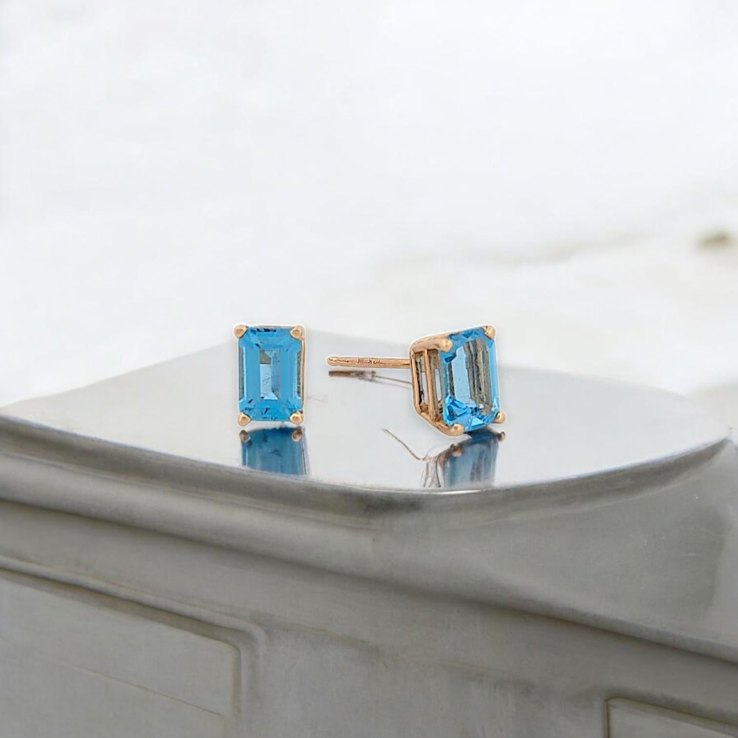 Blanche  Pendientes de oro de .66 ctw Pendientes talla topacio azul talla cuadrada Corte cuadrado en venta