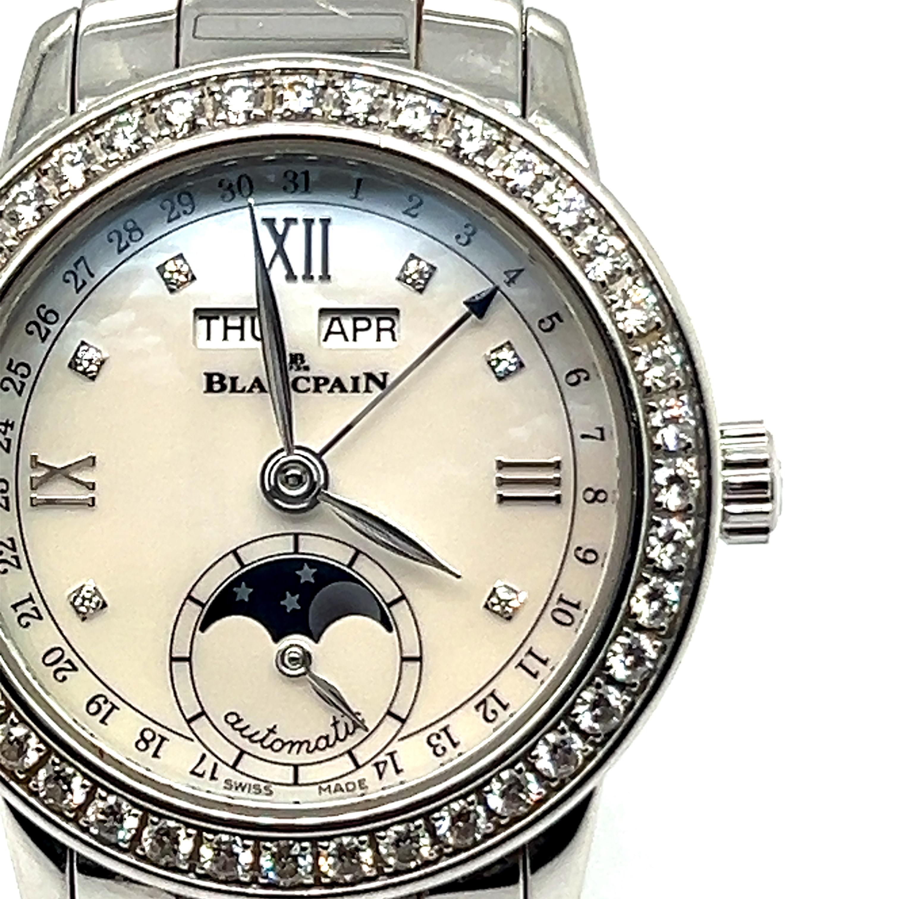 Erleben Sie zeitlose Eleganz mit der Blancpain Ladybird Steel Diamond Ladies Watch, einem Modell, das die Tradition von Blancpain in der Kreation anspruchsvoller Damenuhren seit ihrer Einführung in den 1950er Jahren fortführt. 

Dieser exquisite