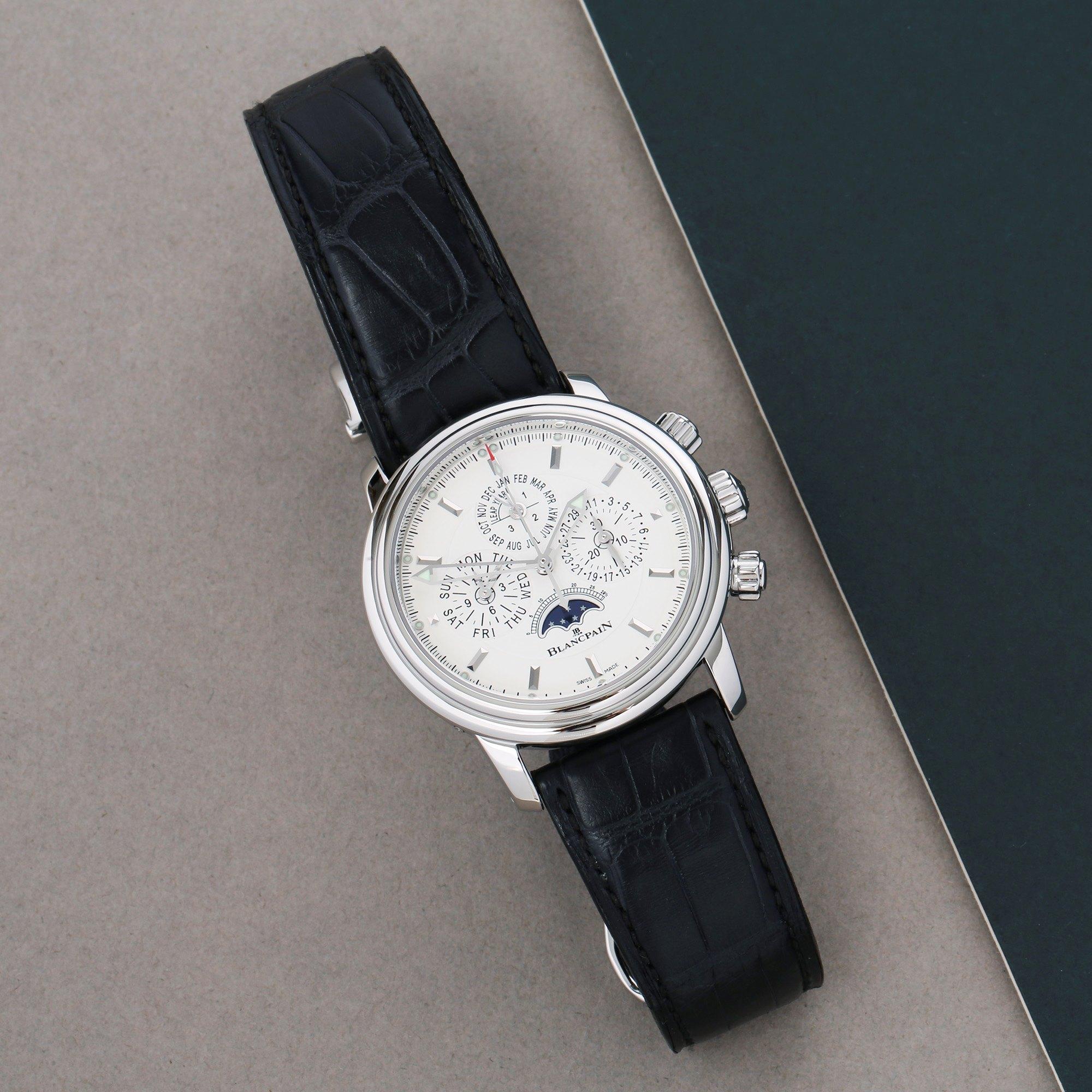 Xupes Reference: COM002596
Manufacturer: Blancpain
Model: Leman
Model Variant: 0
Model Number: 2685F-1127-53B
Age: 2010
Gender: Men
Complete With: Blancpain Box, Manuals & Open Guarantee 
Dial: White Baton 
Glass: Sapphire Crystal
Case Material: