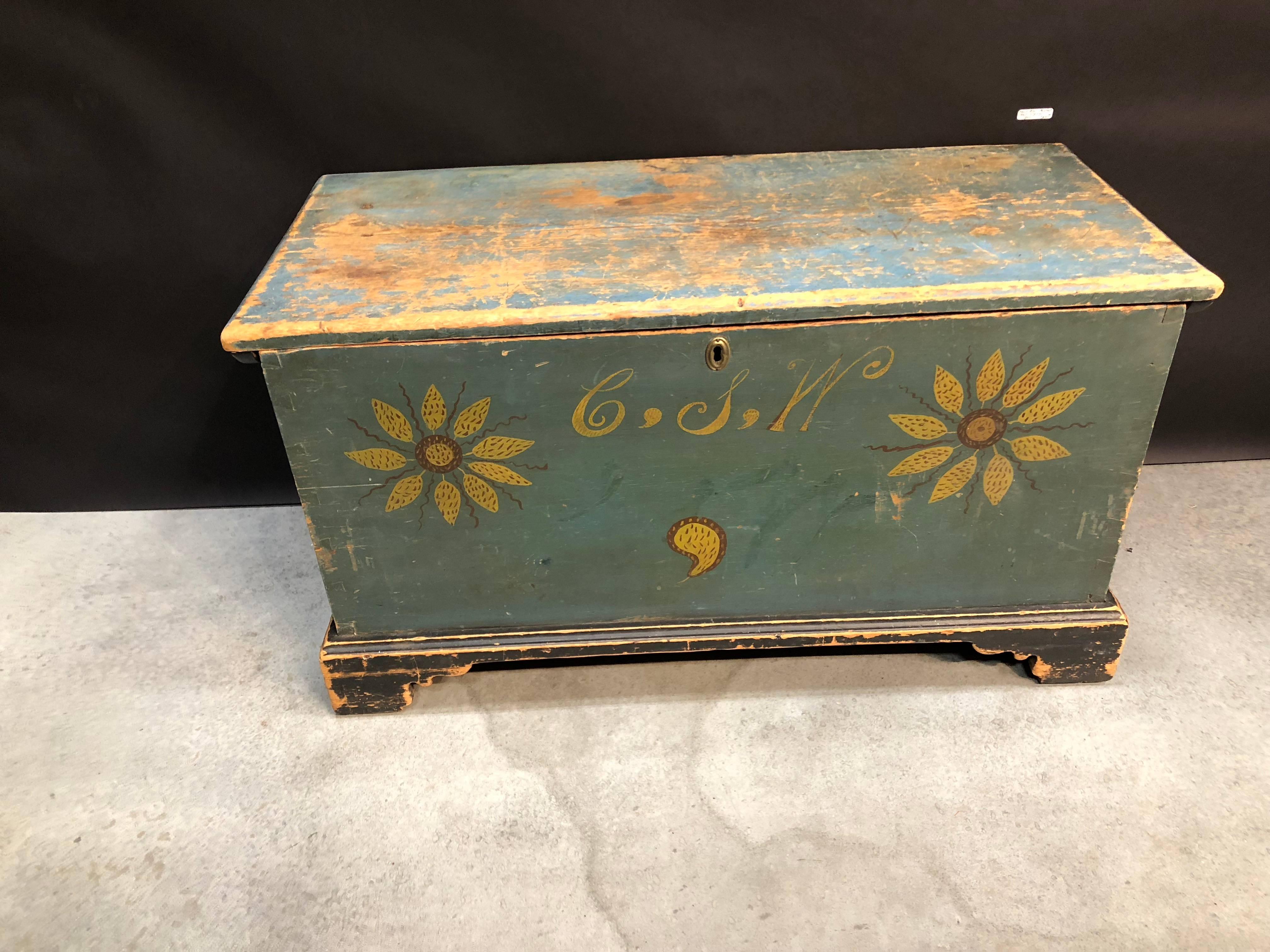 Blanket chest decorated blue with sunflowers rare Delaware, circa 1820.
Original painted surface great color and design.
 