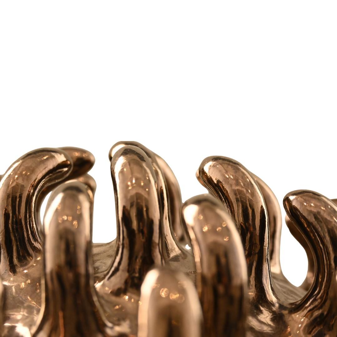 Escultura de cerámica Blaze de Pamela Sunday Estadounidense en venta