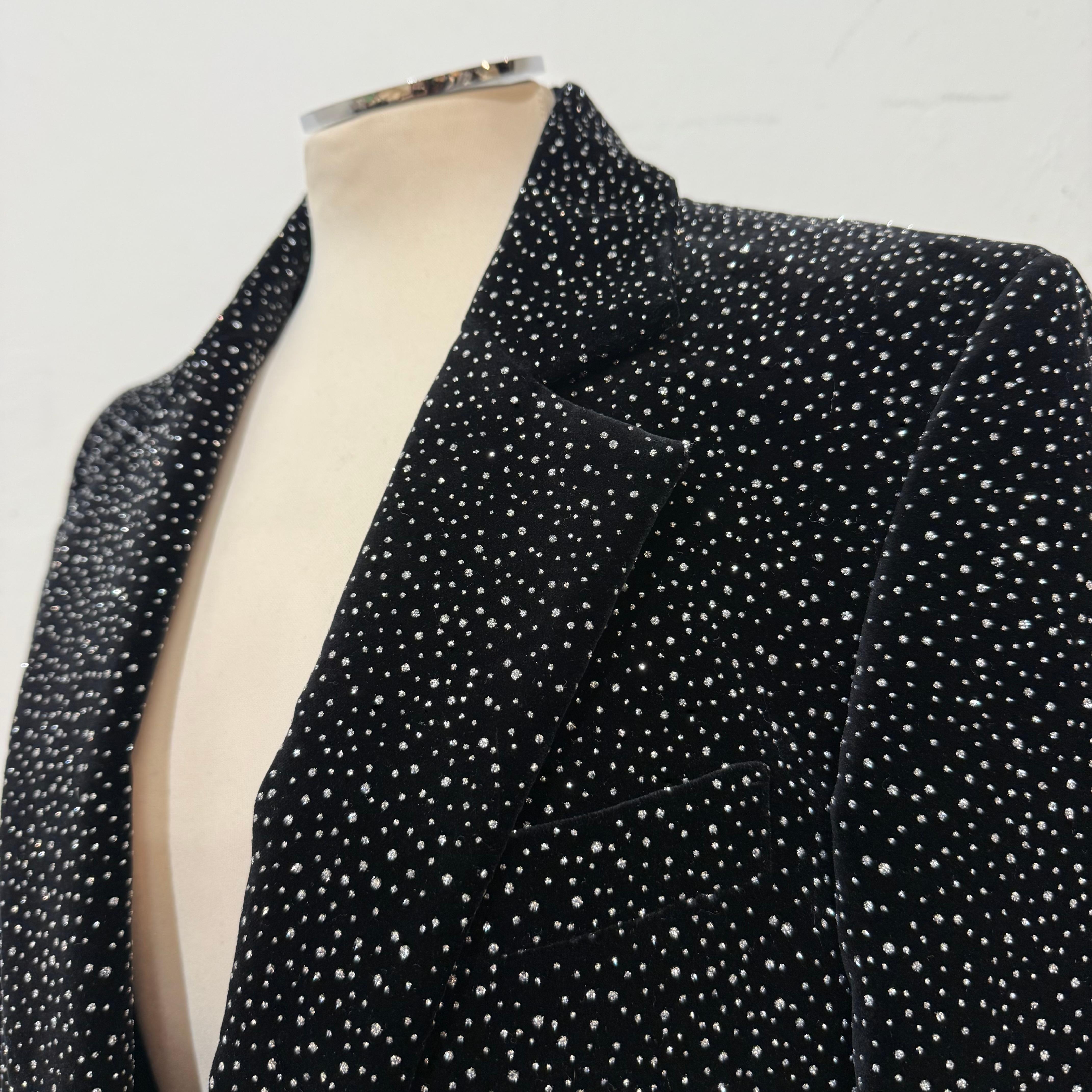 Blazé Milano Schwarzer Samt Kristalle Smoking Jacke Größe M Damen im Angebot