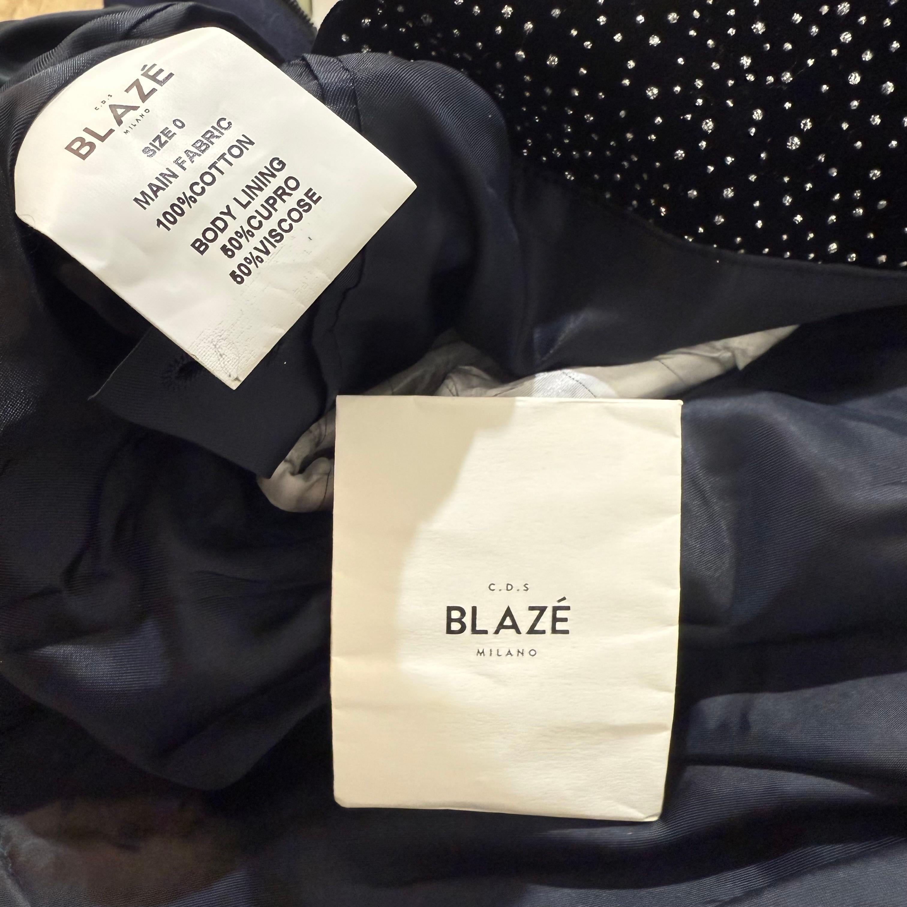 Blazé Milano Schwarzer Samt Kristalle Smoking Jacke Größe M im Angebot 5