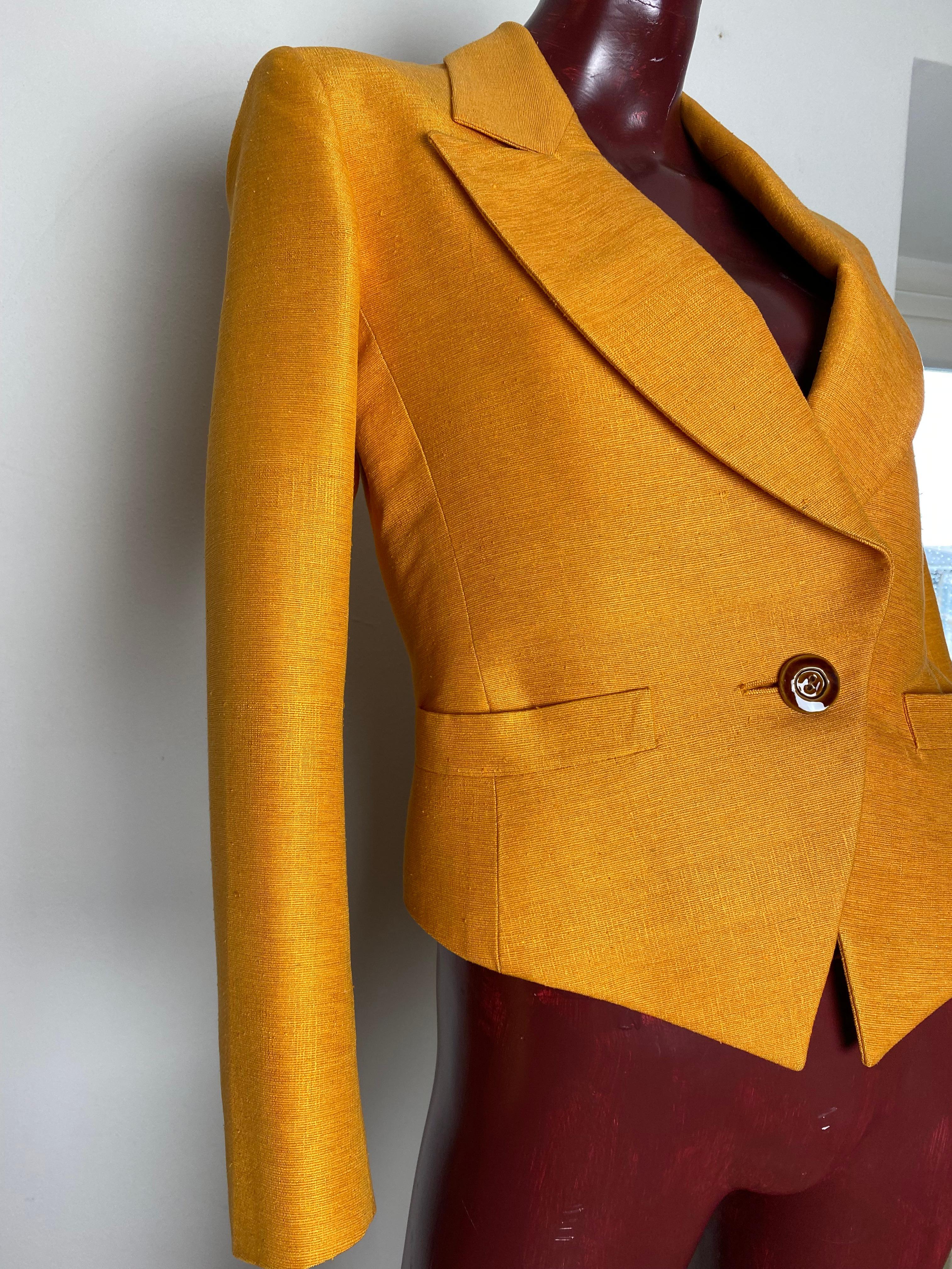 Yellow single button blazer with YSL rive gauche tips and reverse collar For Sale 1