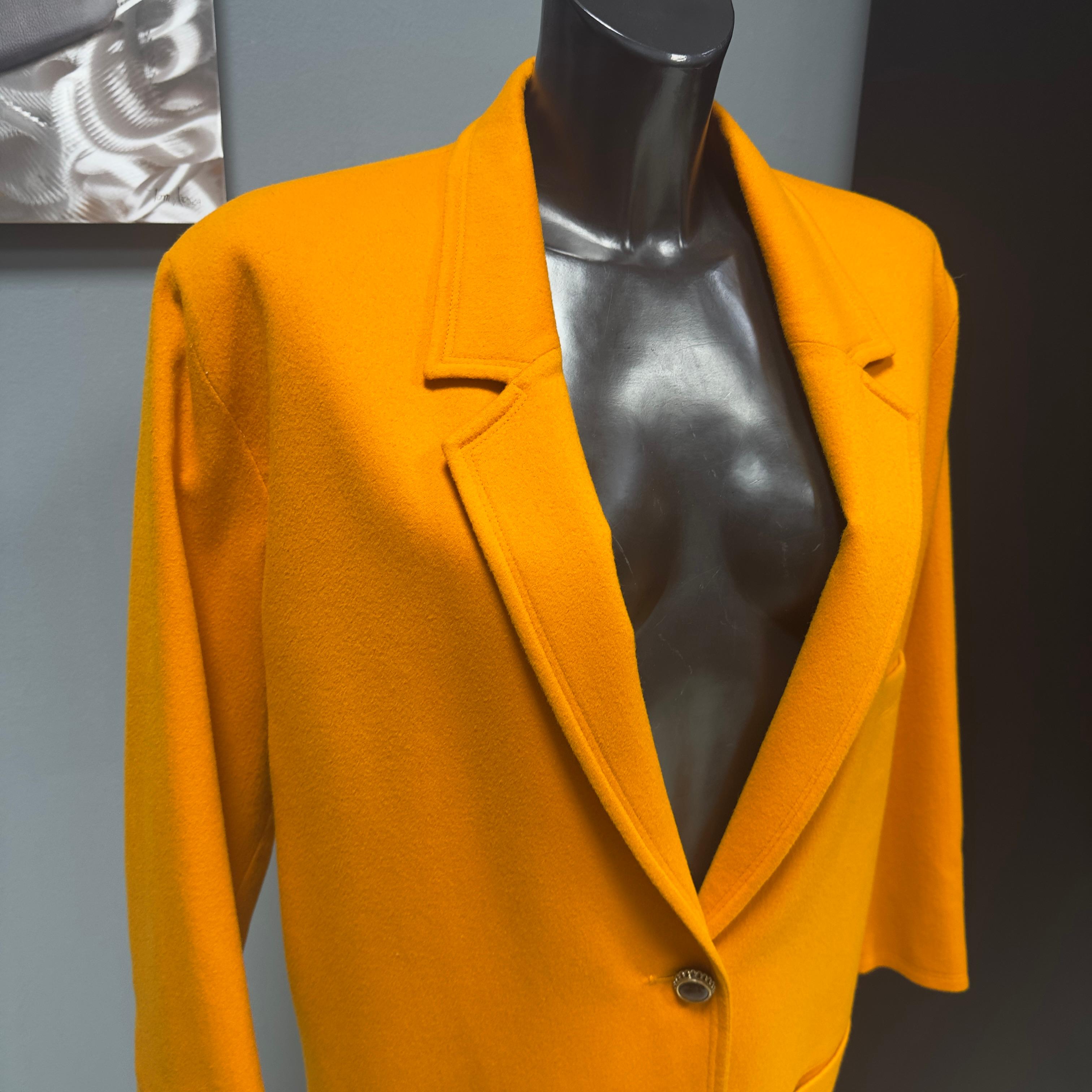 Women's or Men's Versace blazer for Genny 1980s For Sale