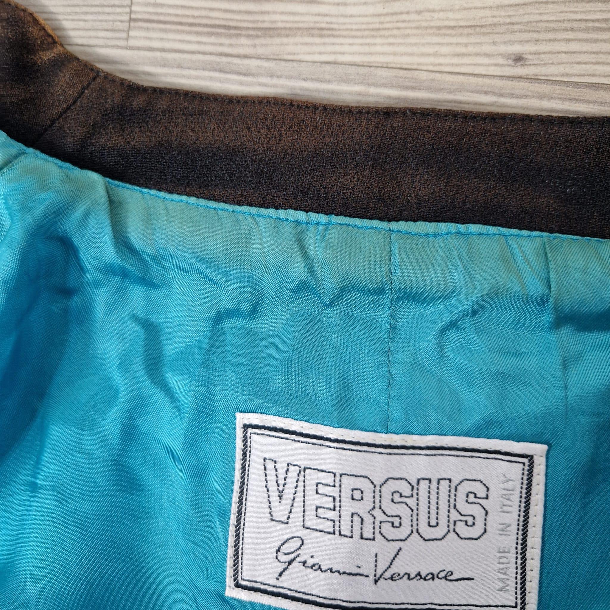 Blue Blazer Versus by Gianni Versace year 1989. For Sale