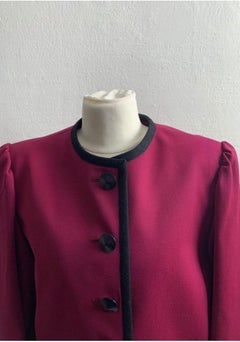 Blazer Yves Saint Laurent 1982 collection.