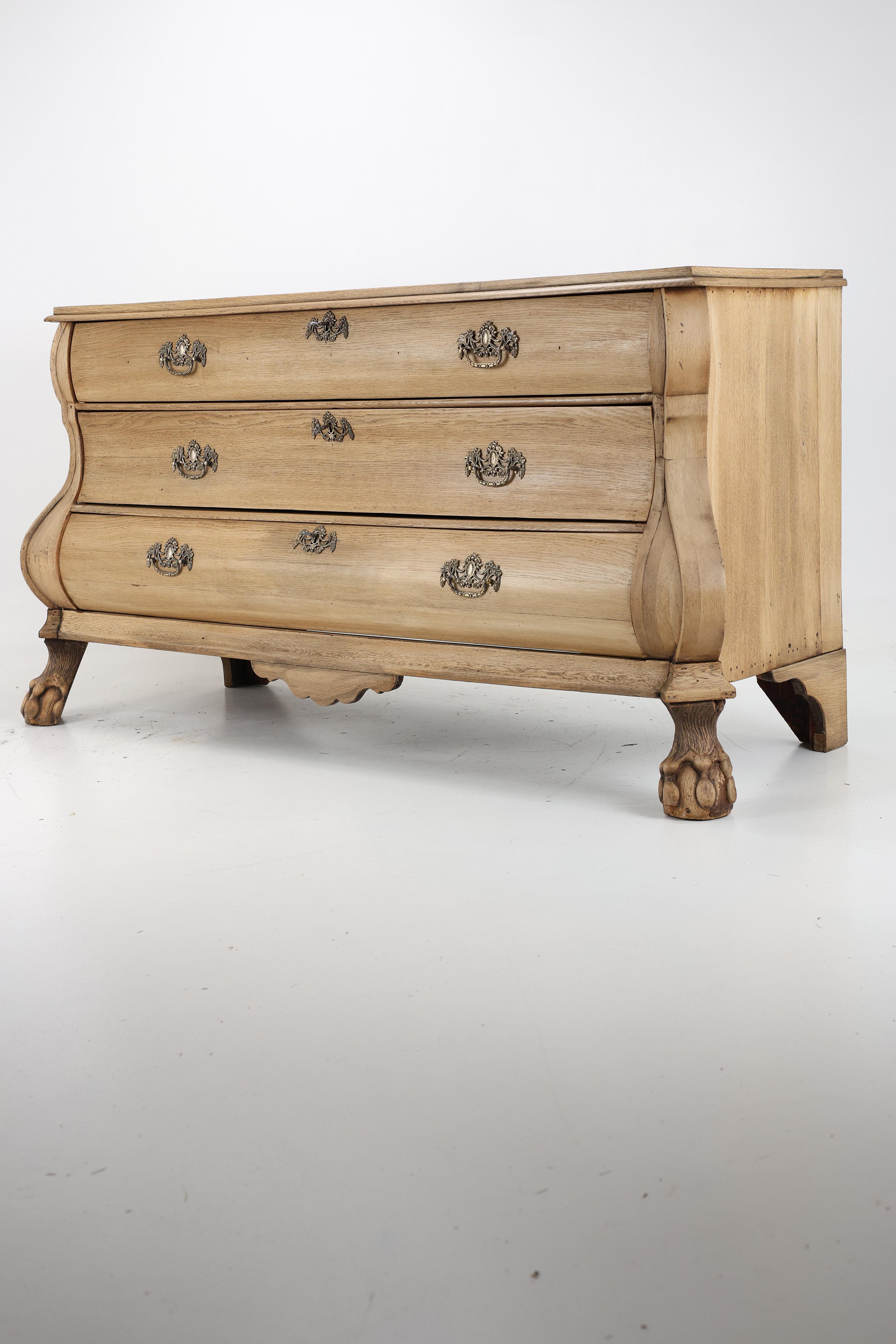 Bleached Dutch Baroque Chest of Drawers, 18th Century For Sale 2