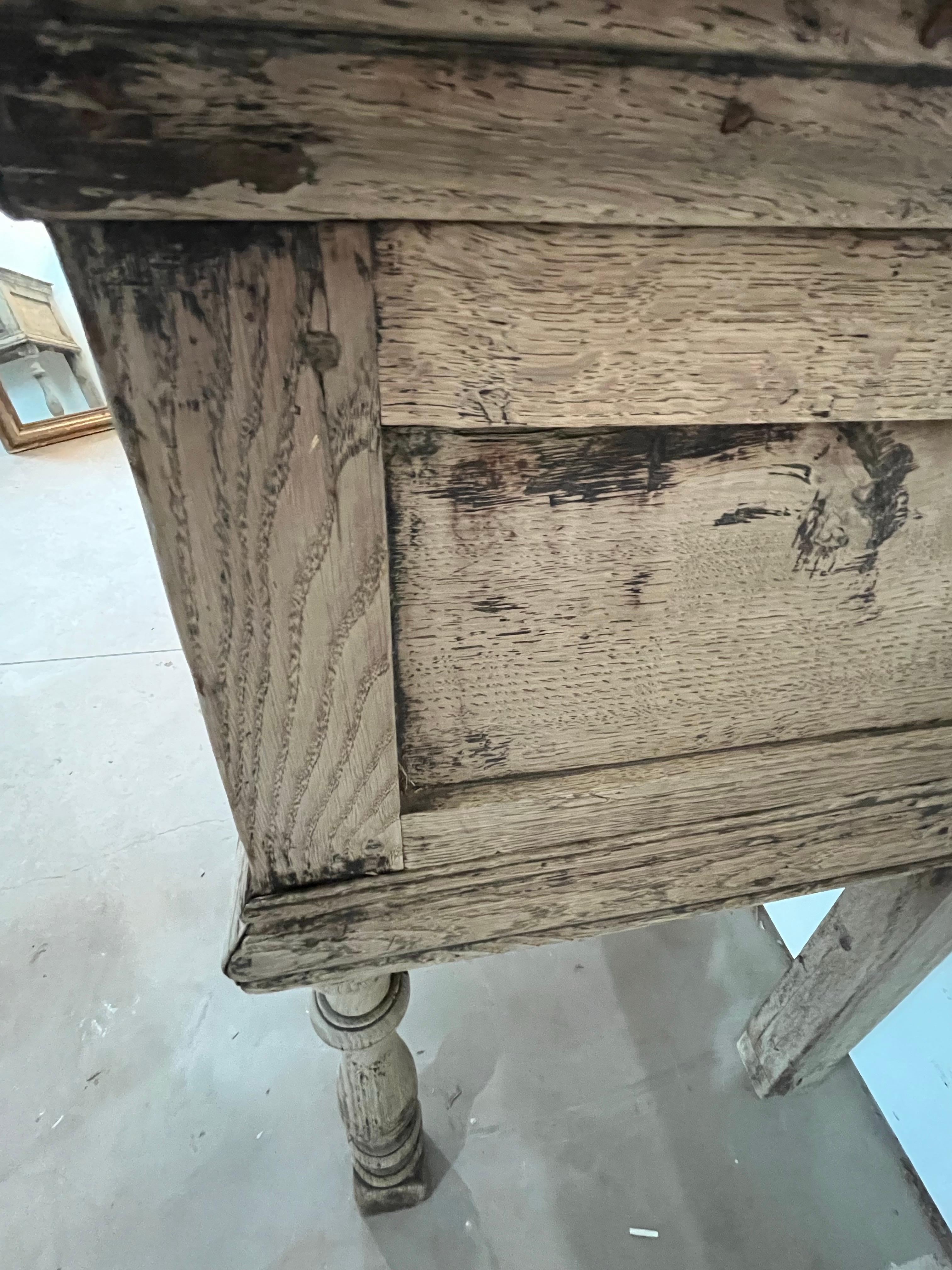 Bleached English Oak Jacobean Dresser Base / Sideboard / Buffet, 18th Century For Sale 2
