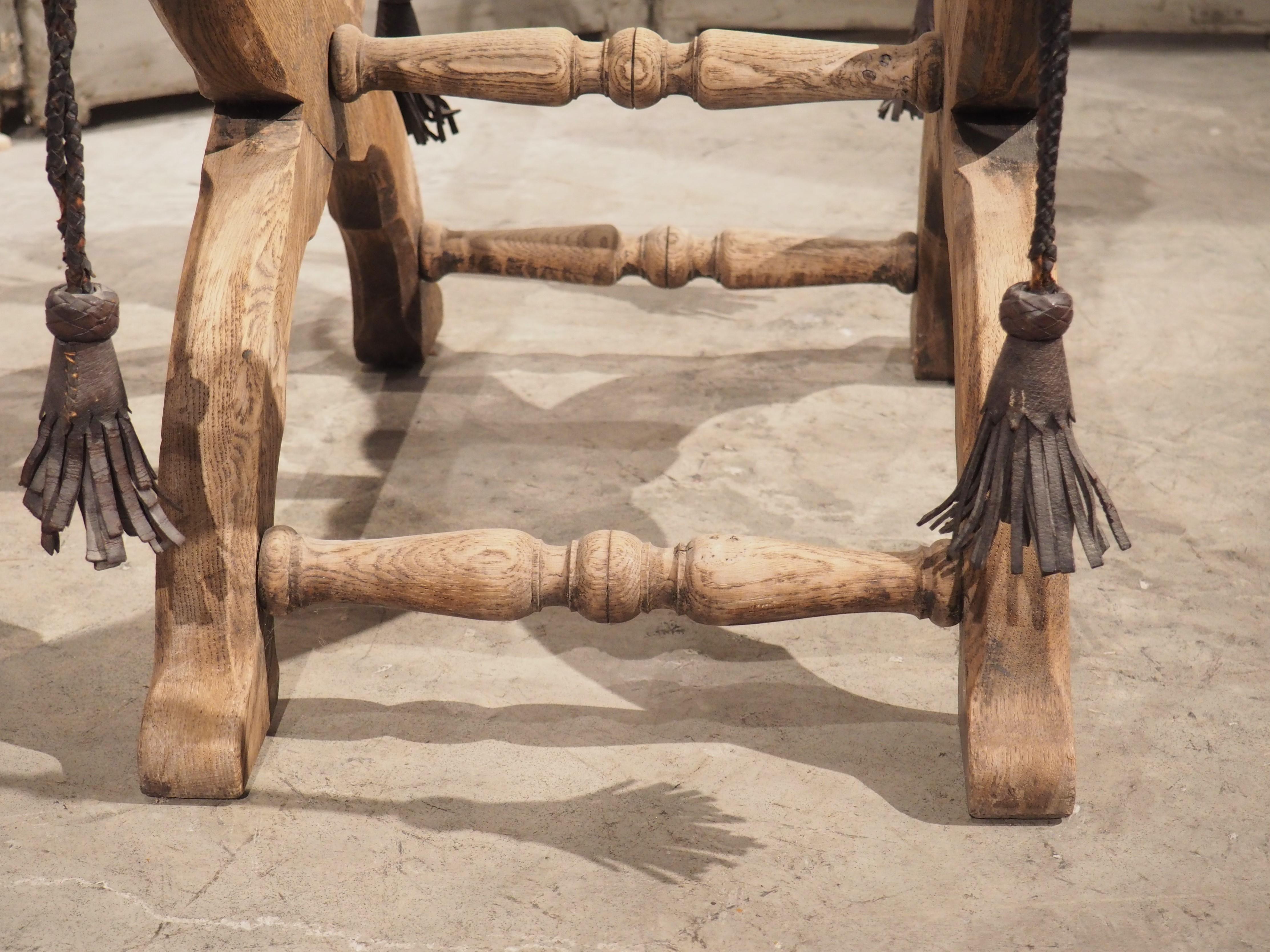 Bleached French Oak Curule Bench with Lion Heads and Iron Rings, Circa 1920 5