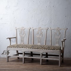 Canapé à triple dossier George III blanchi, 19e siècle