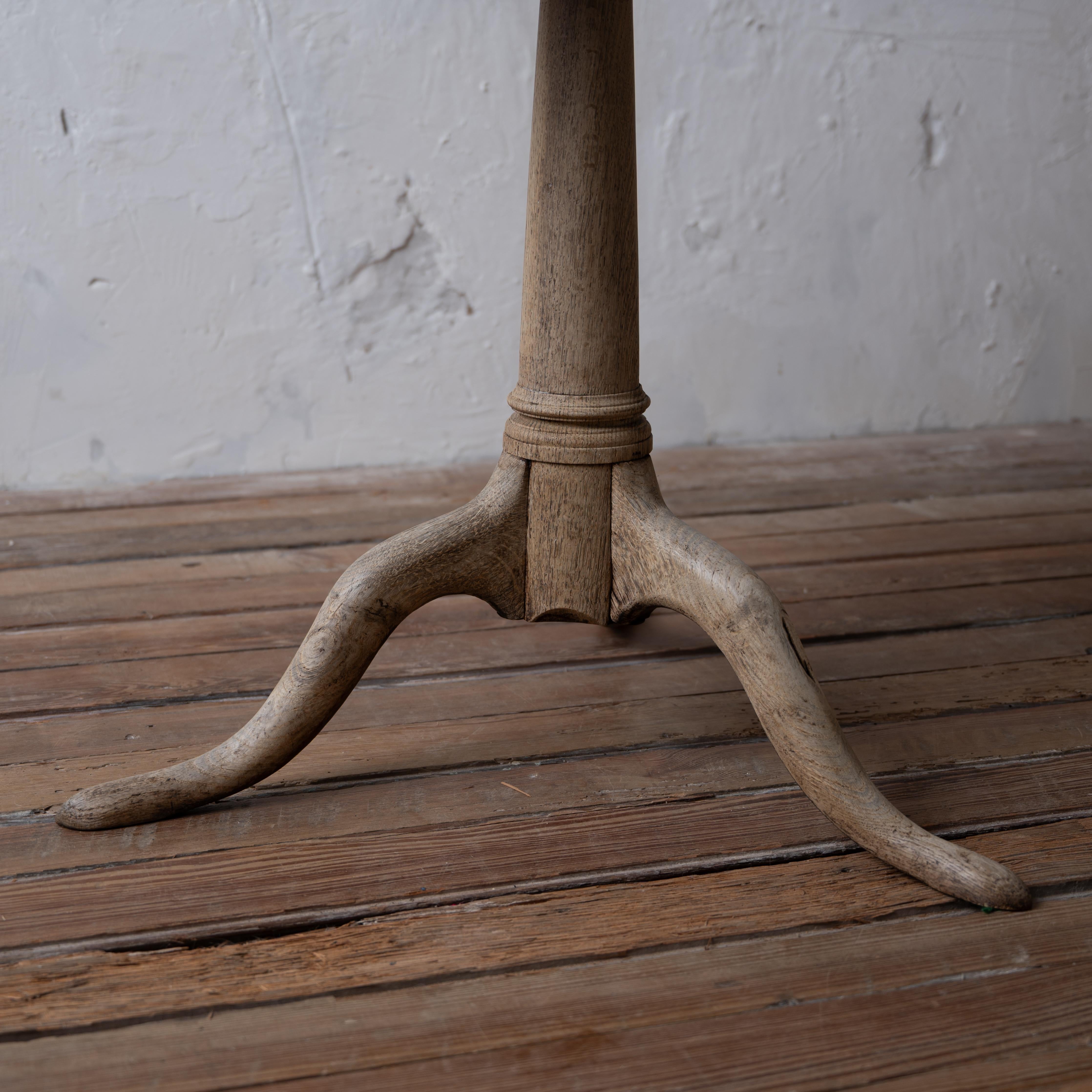 A.I.C. Pedestal Table en chêne blanchi de l'époque géorgienne, c.1790 en vente 8