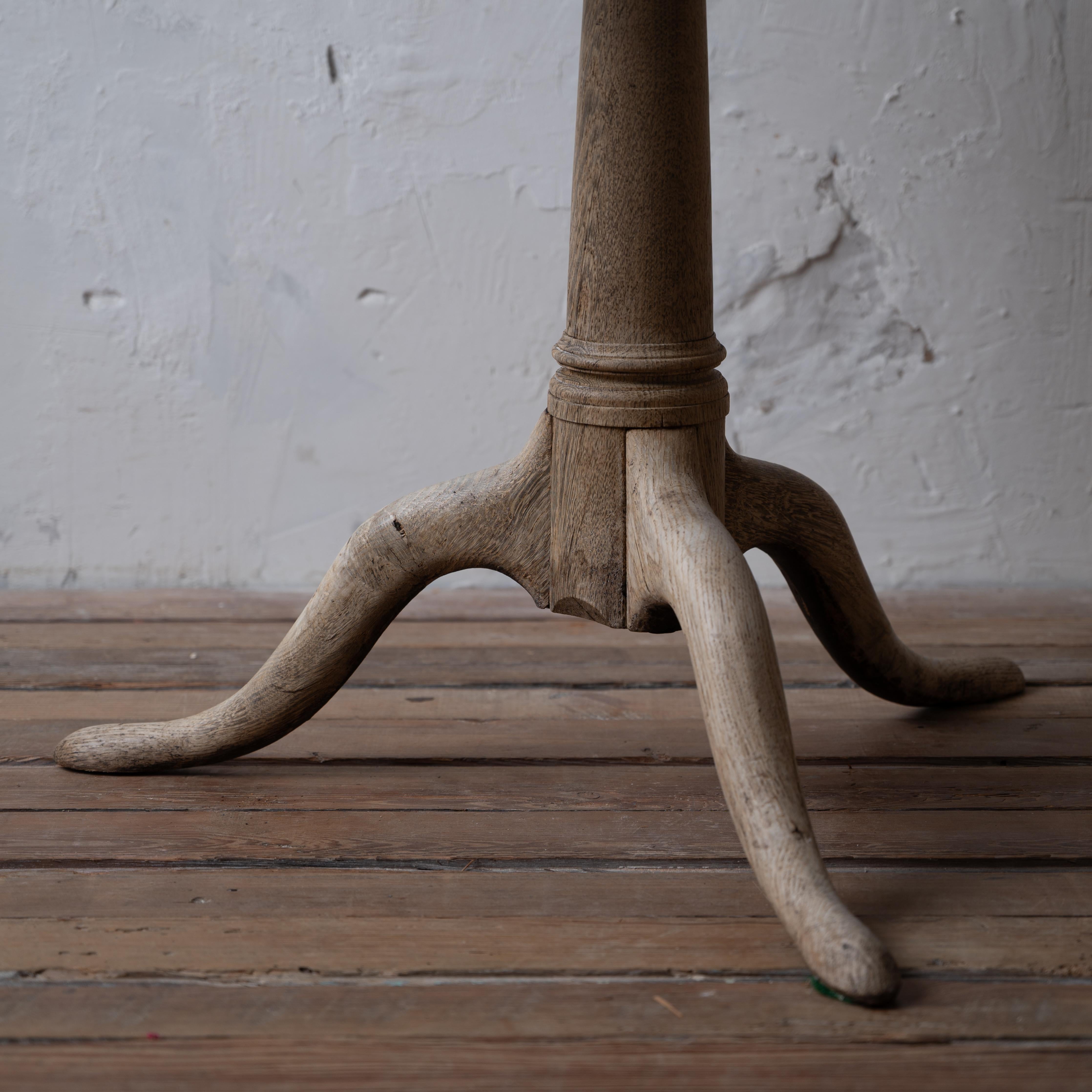 Bois A.I.C. Pedestal Table en chêne blanchi de l'époque géorgienne, c.1790 en vente