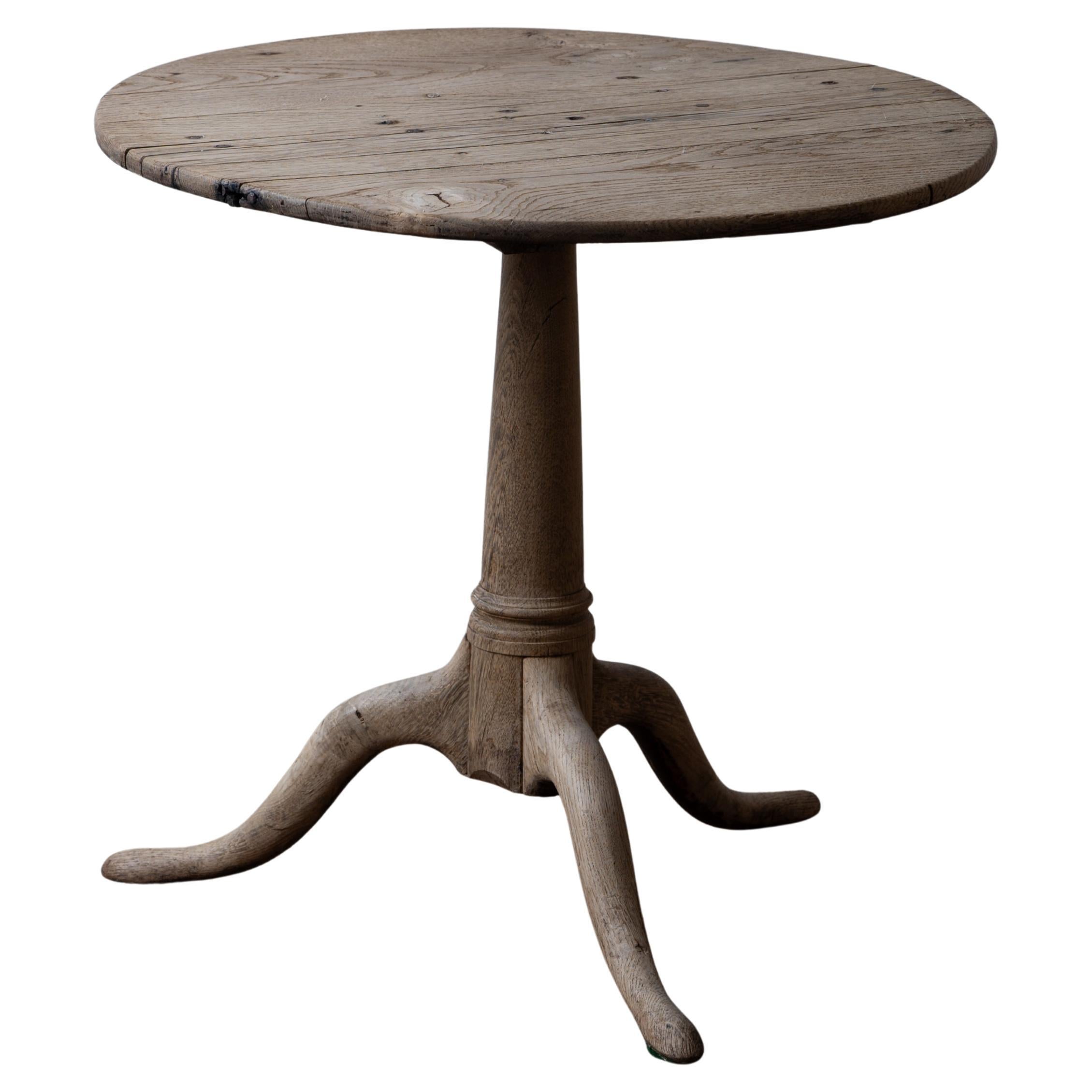 Bleached Georgian Oak Pedestal Table, c.1790