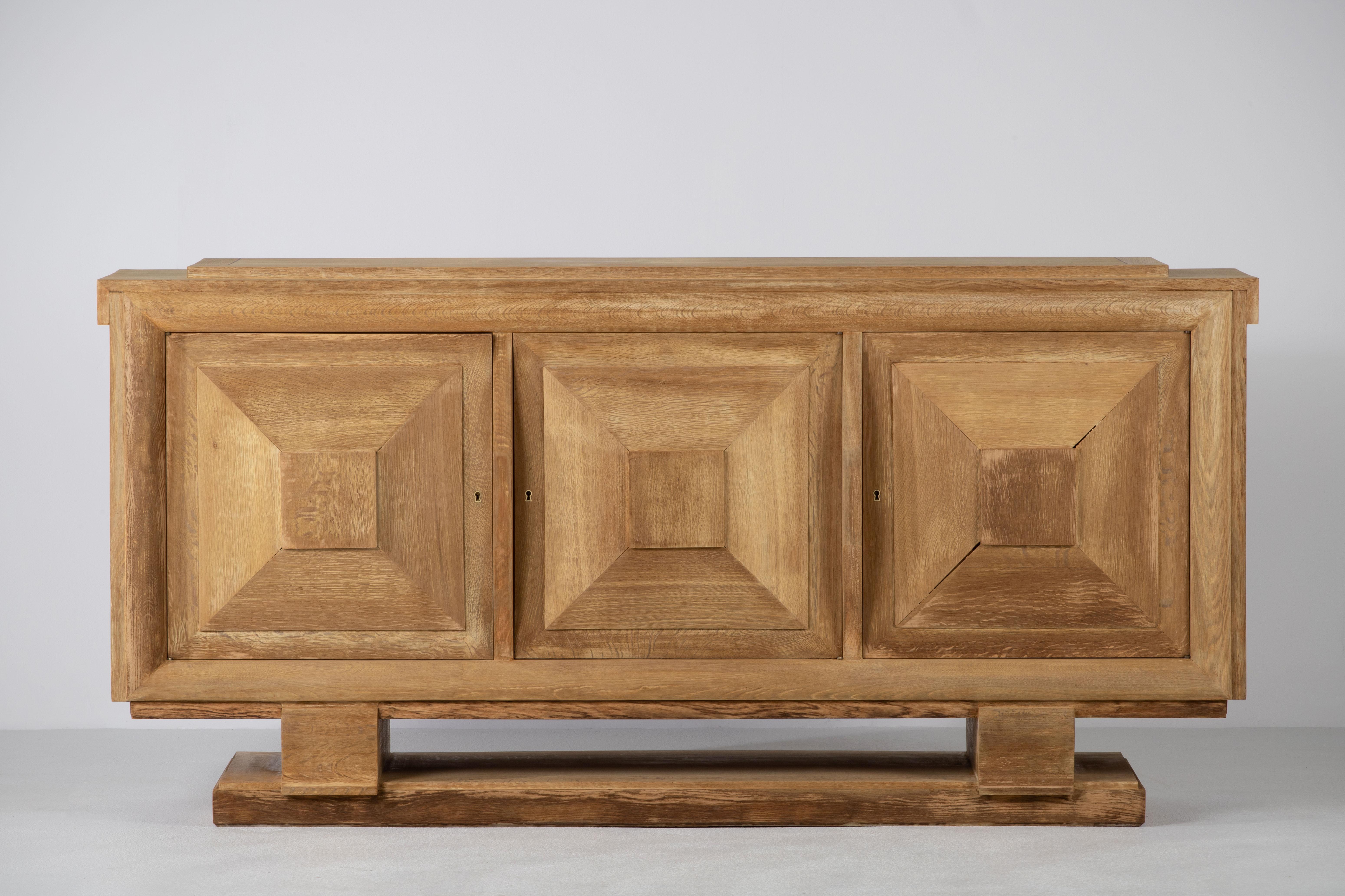 Bleached Large French Oak Art Deco Sideboard in style of Charles Dudouyt, France In Good Condition In Wiesbaden, DE