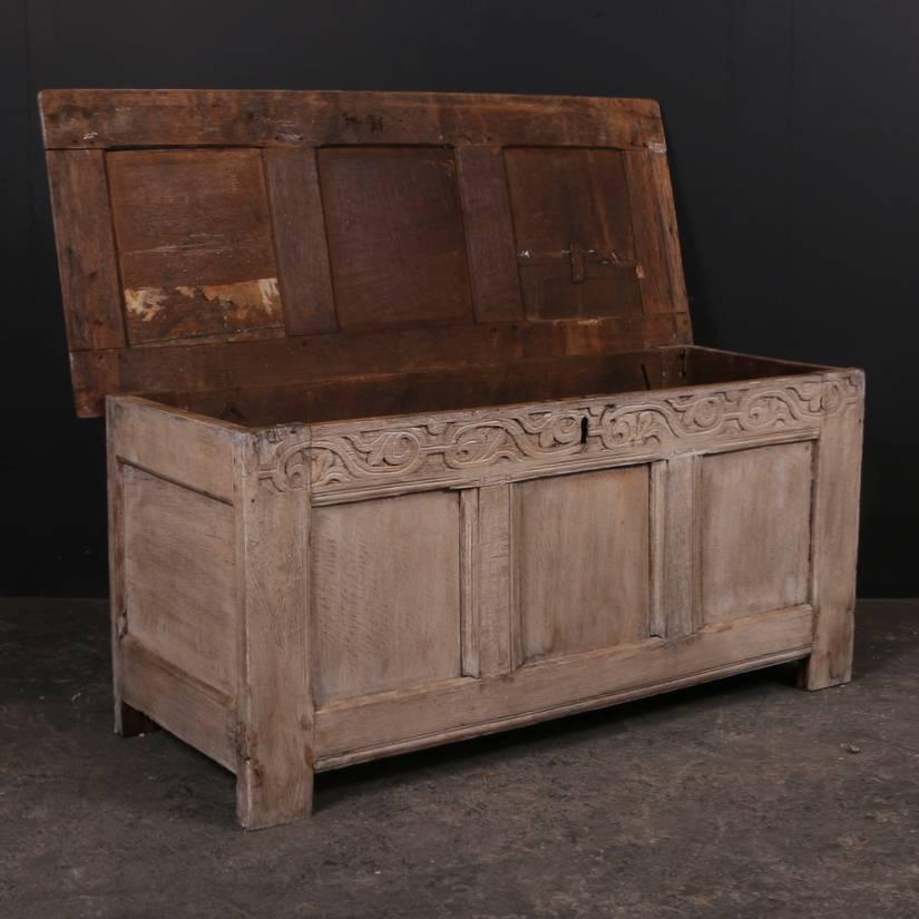 William and Mary Bleached Oak Coffer / Blanket Chest