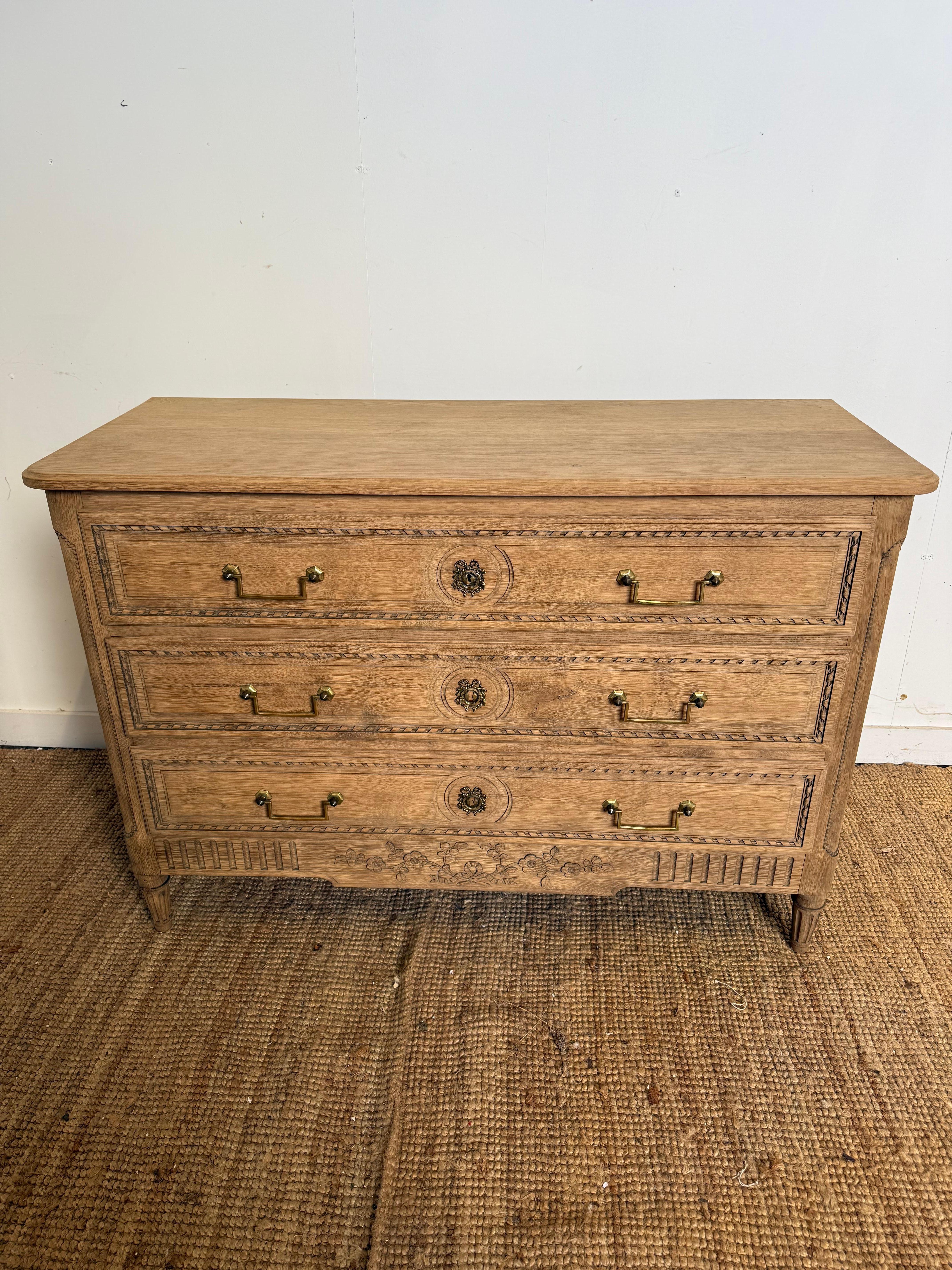 Bleached oak Commode in the Louis XVI style In Good Condition For Sale In Budleigh Salterton, GB