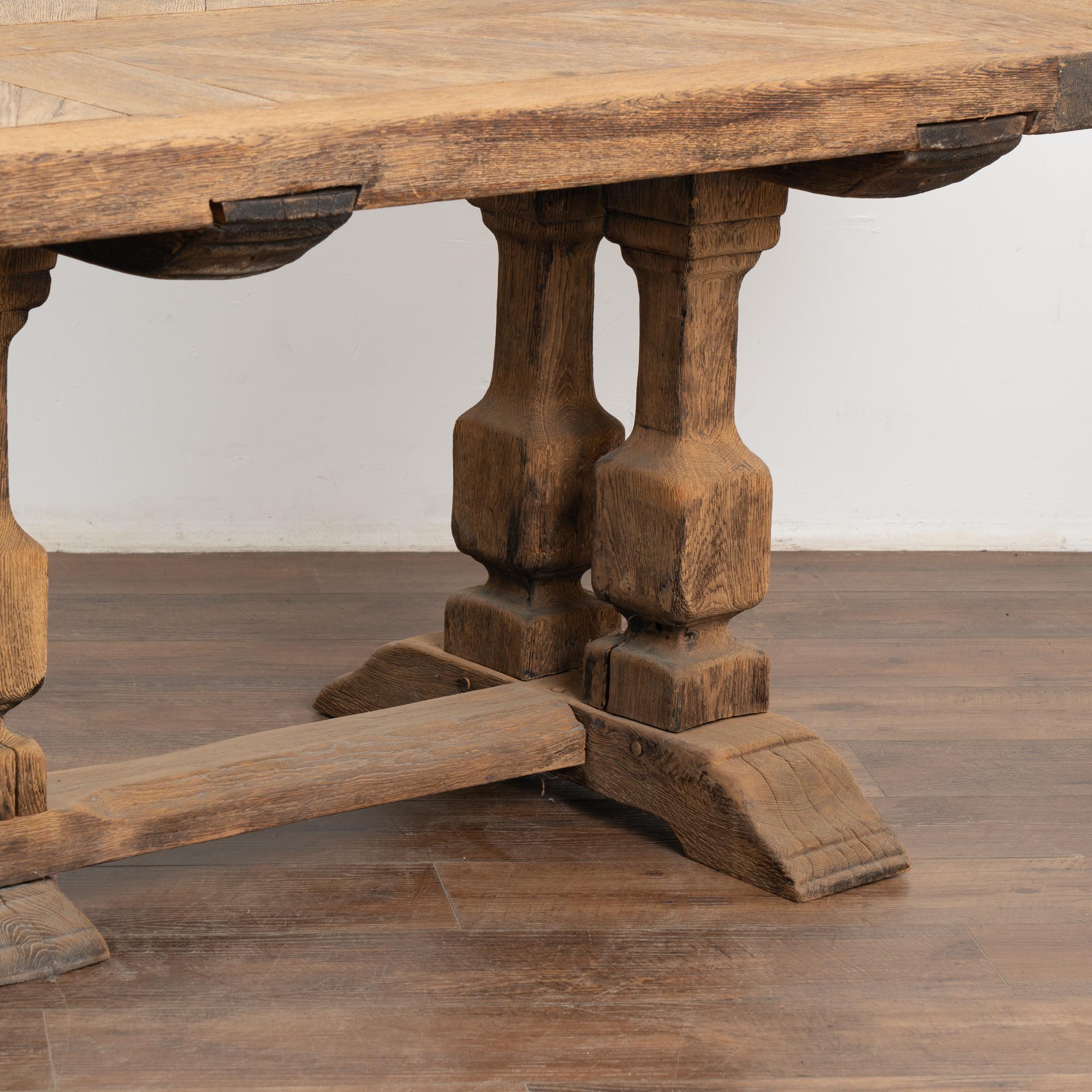 Bleached Oak Dining Table, France circa 1920 For Sale 3