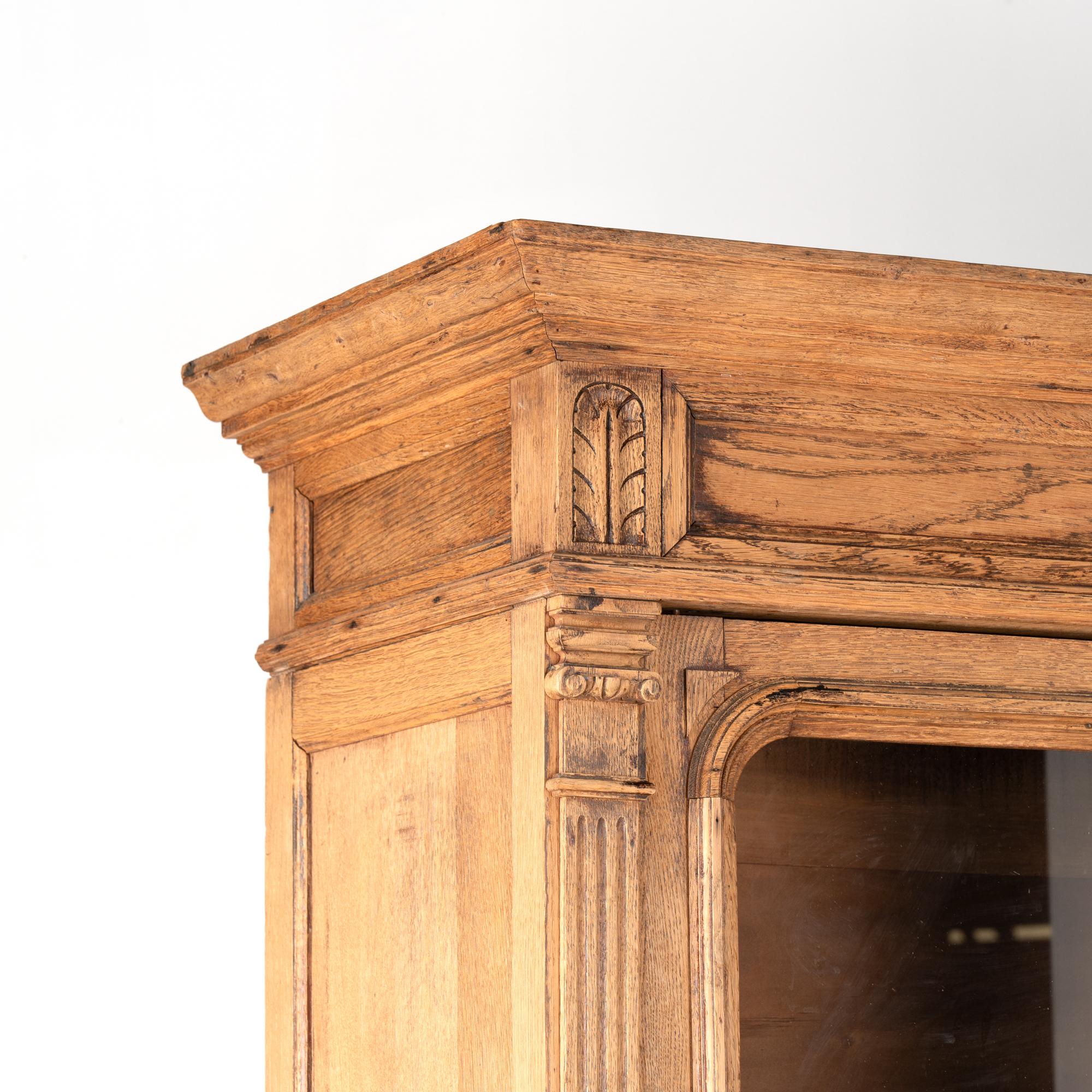 20th Century Bleached Oak Display Cabinet Bookcase With Adjustable Shelves France circa 1900s