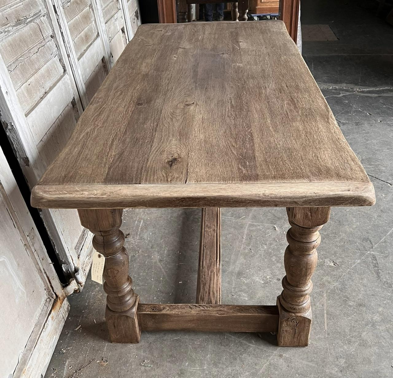 A very hard to find table this one, almost the perfect Christmas Table !! So French in origin dating to the early 1900s. Made of solid Oak which we have bleached for a lighter look and to bring out the natural wood. The main Table can be used