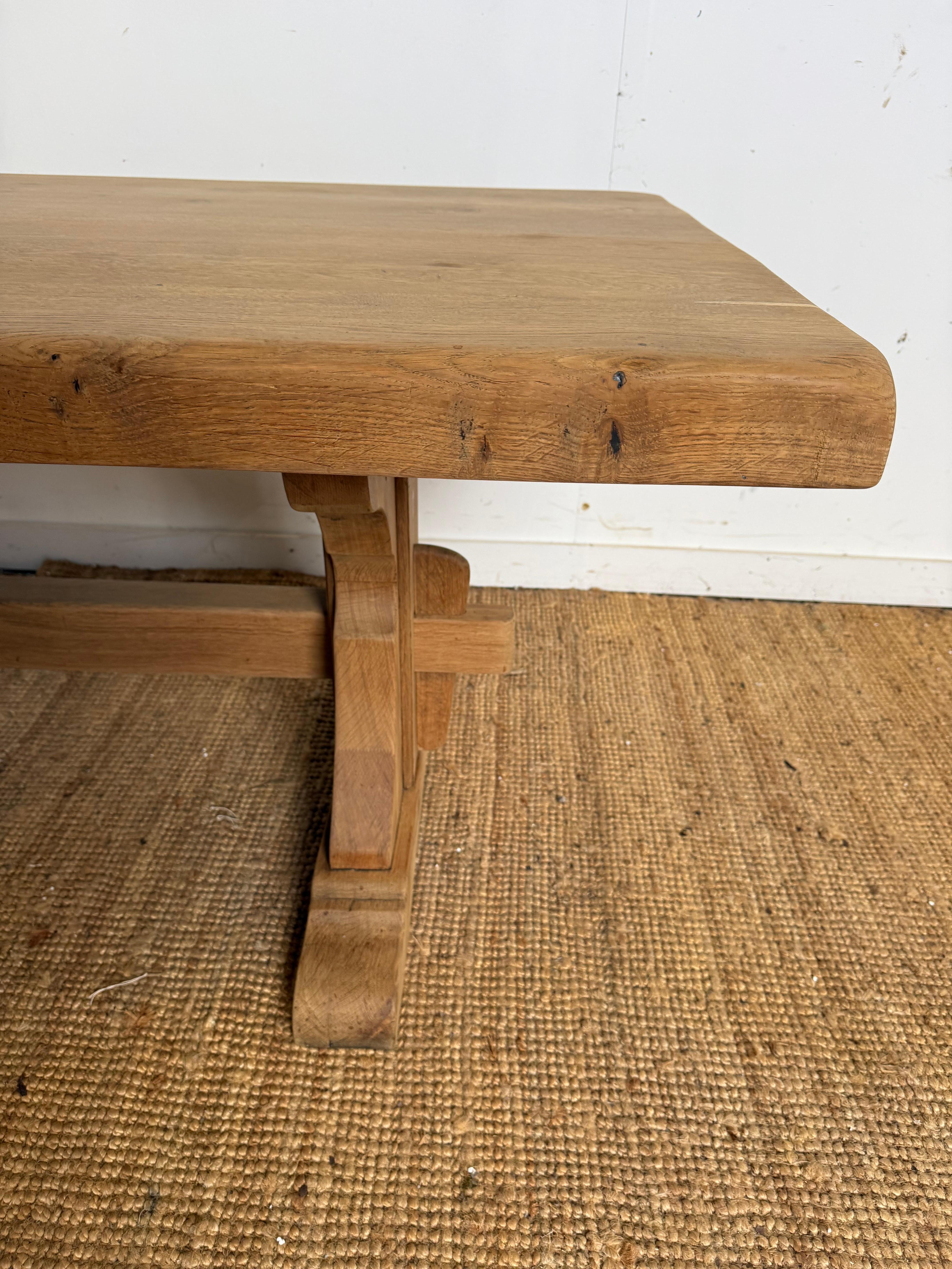 Bleached oak refectory table In Good Condition For Sale In Budleigh Salterton, GB